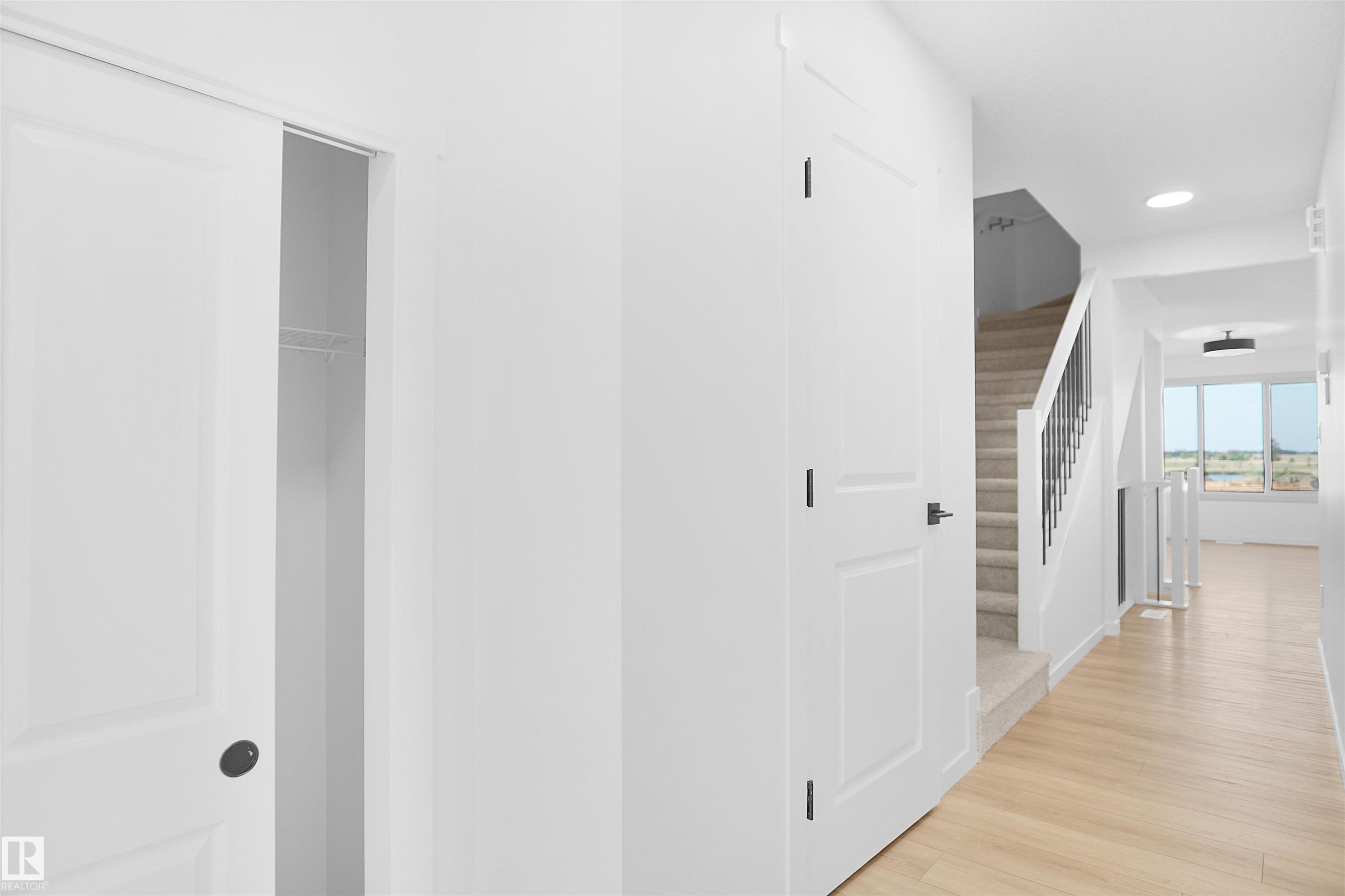 32 1430 Aster Way, Edmonton, AB - Indoor Photo Showing Other Room