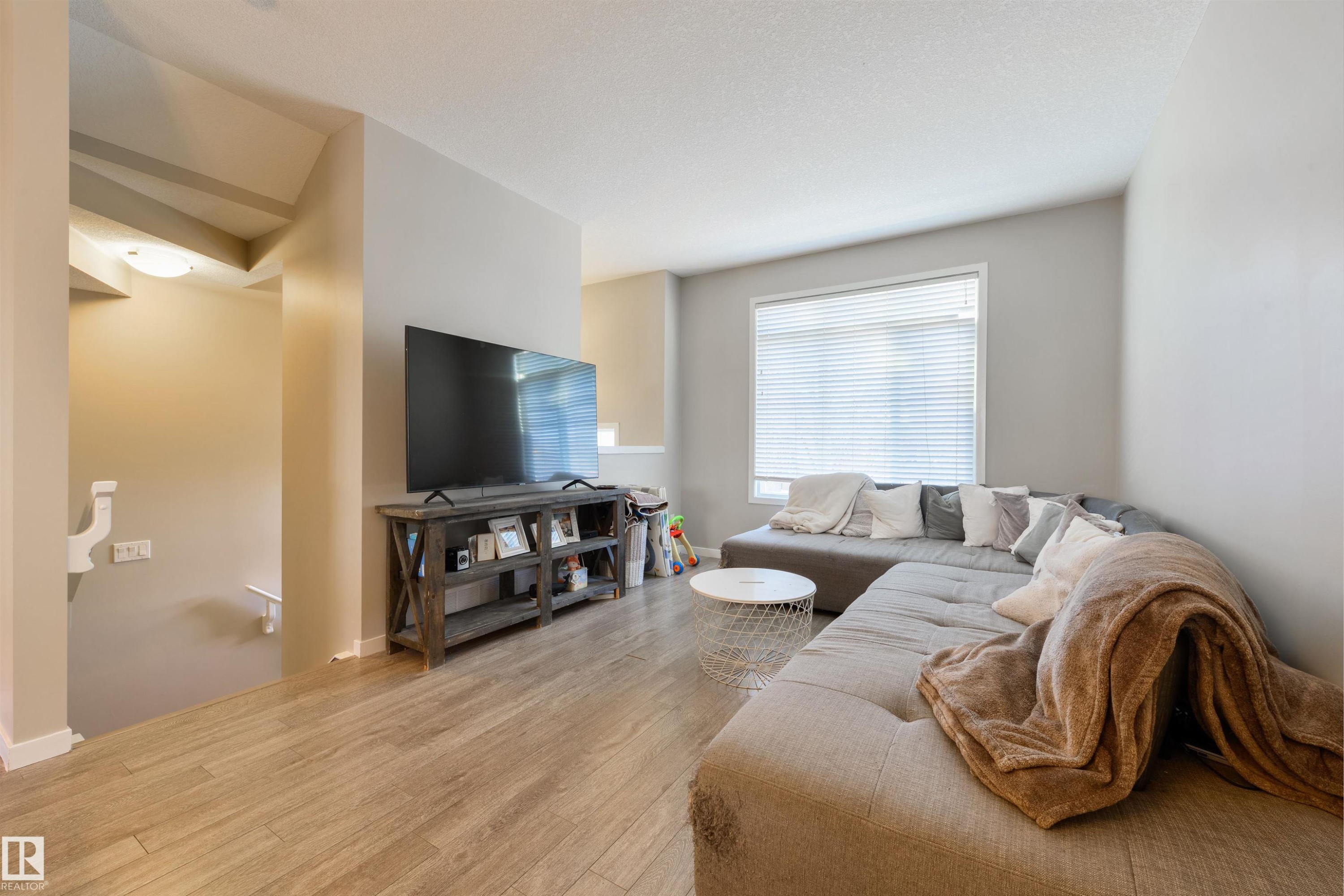 2 320 Secord Boulevard, Edmonton, AB