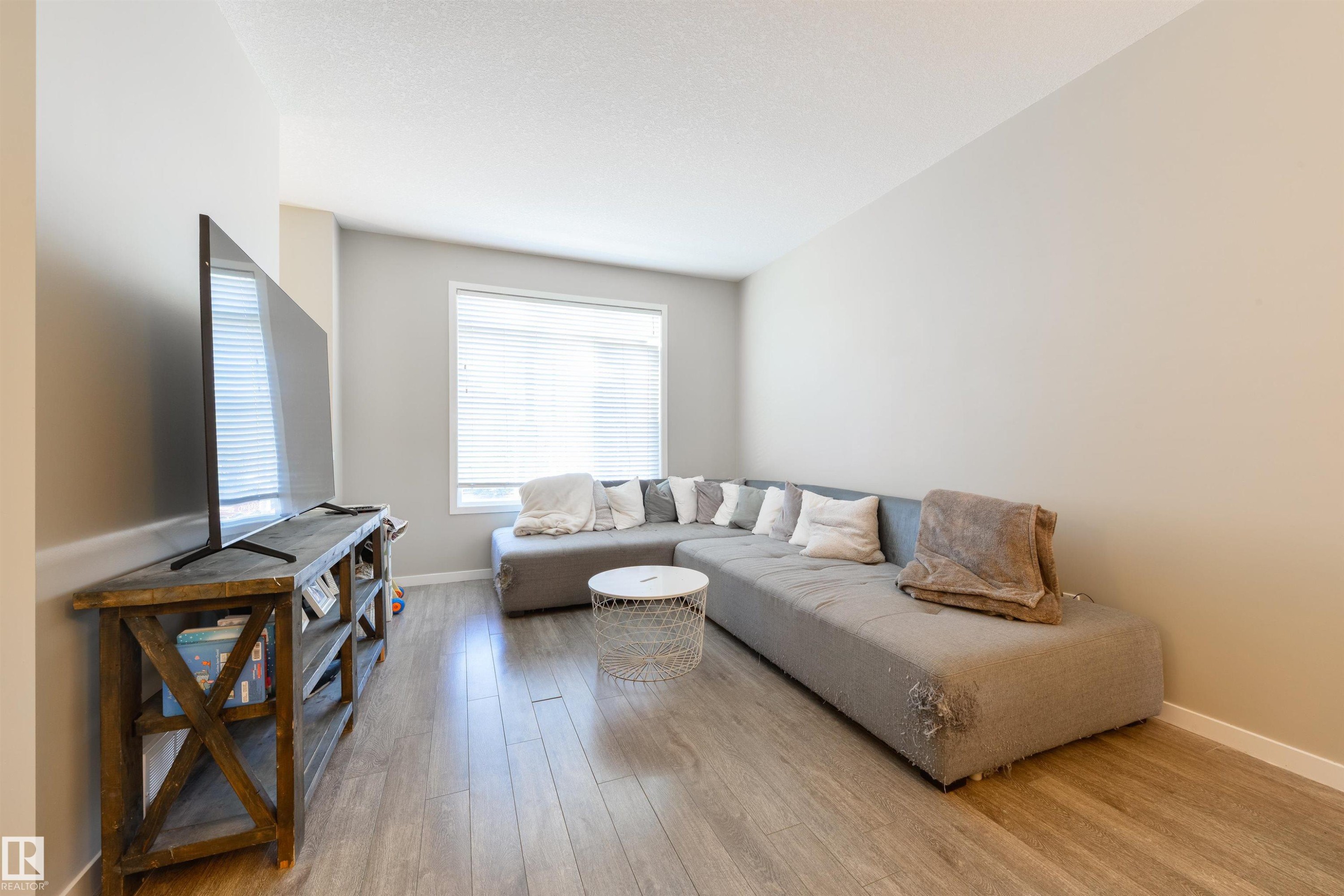 2 320 Secord Boulevard, Edmonton, AB