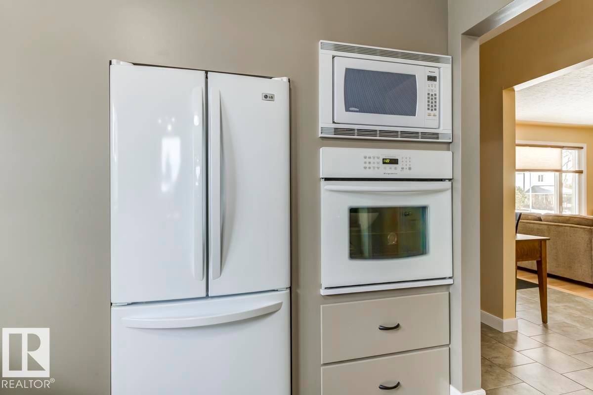 9819 67 Avenue, Edmonton, AB - Indoor