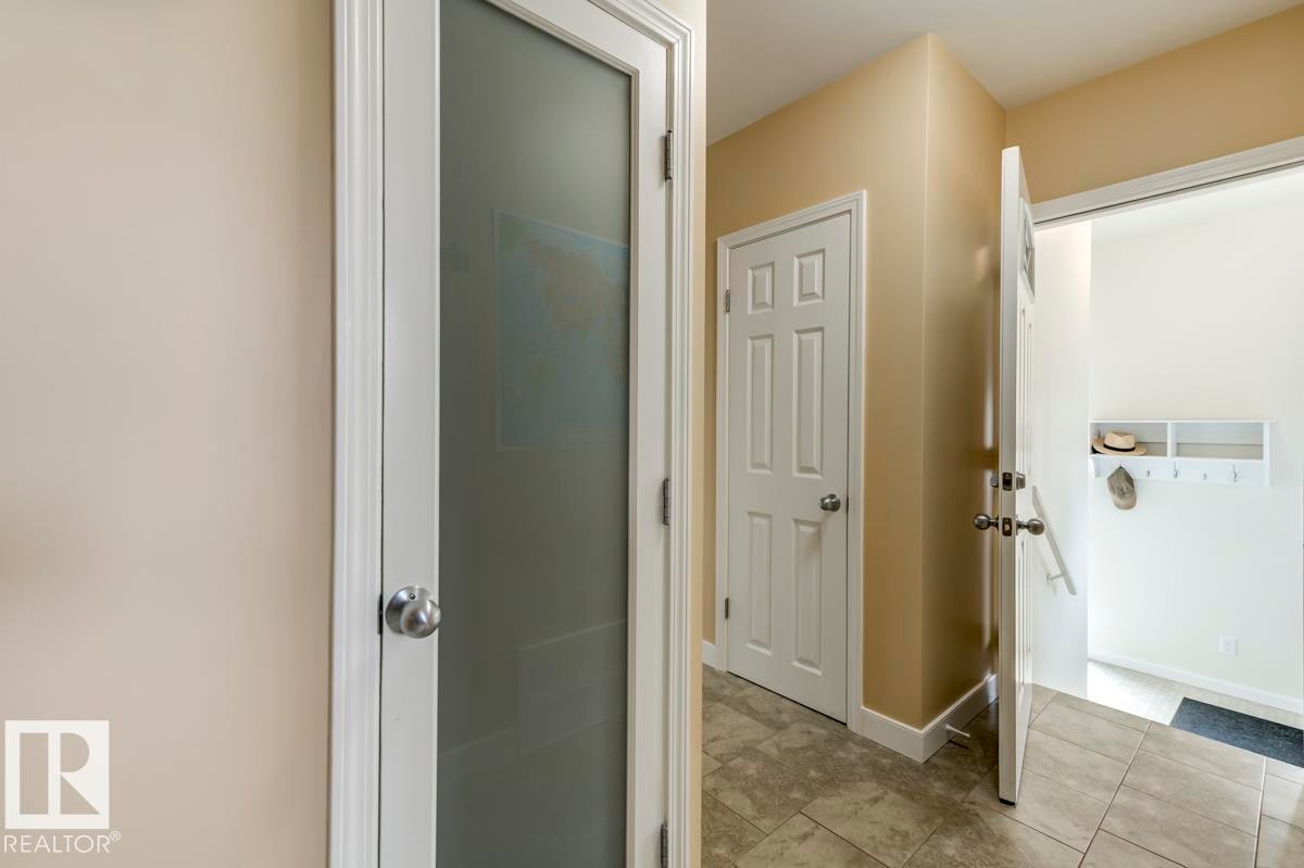 9819 67 Avenue, Edmonton, AB - Indoor