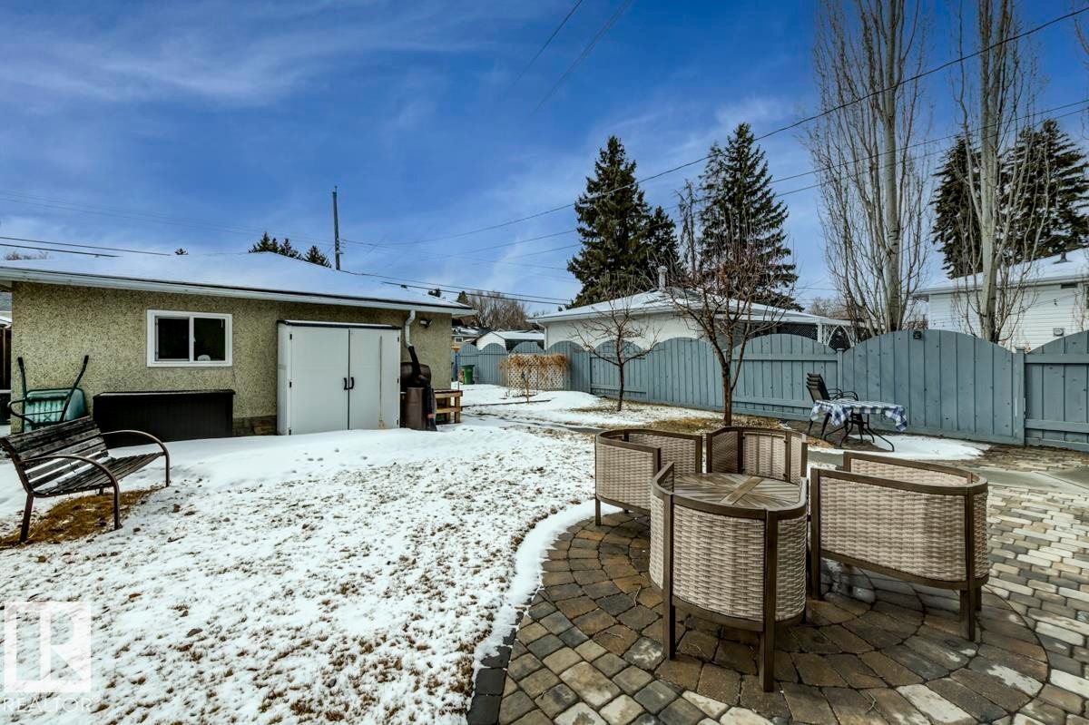 9819 67 Avenue, Edmonton, AB - Outdoor