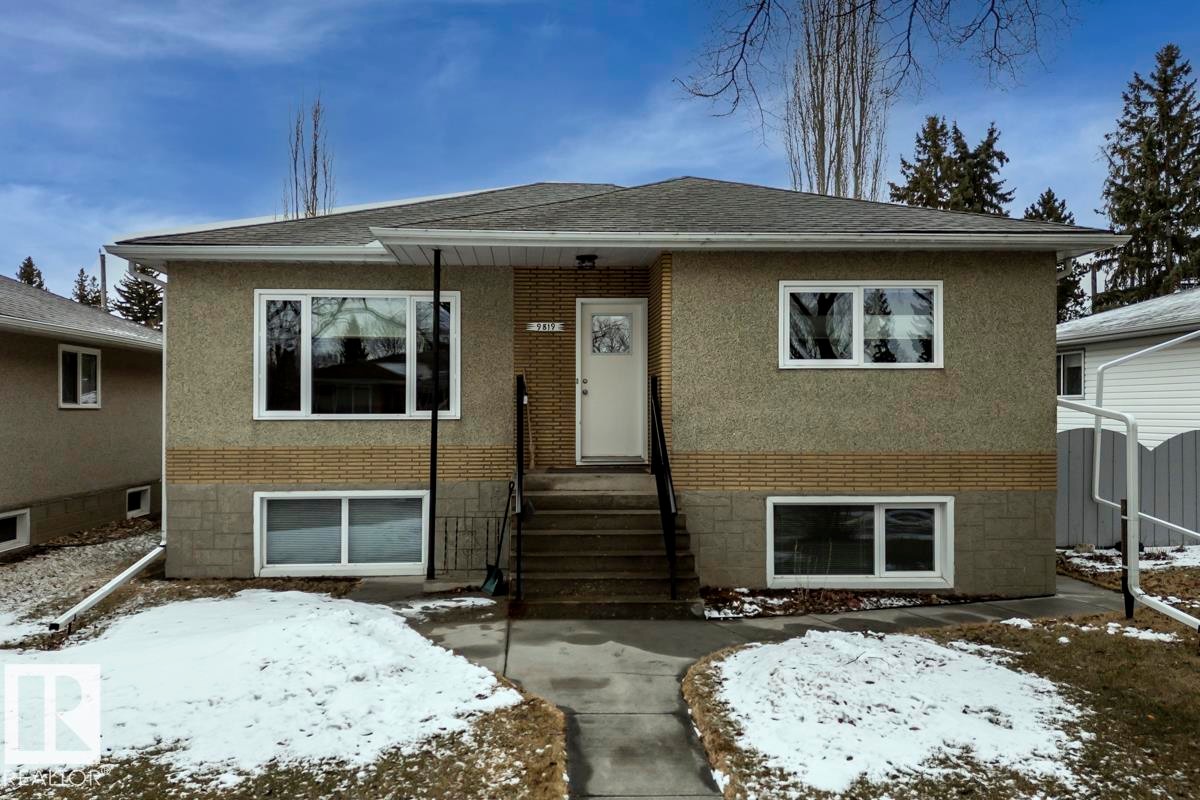 9819 67 Avenue, Edmonton, AB - Outdoor