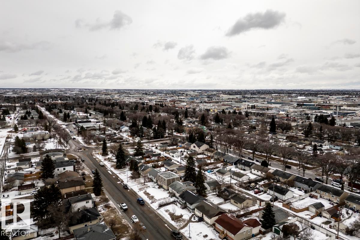 9819 67 Avenue, Edmonton, AB - Outdoor With View