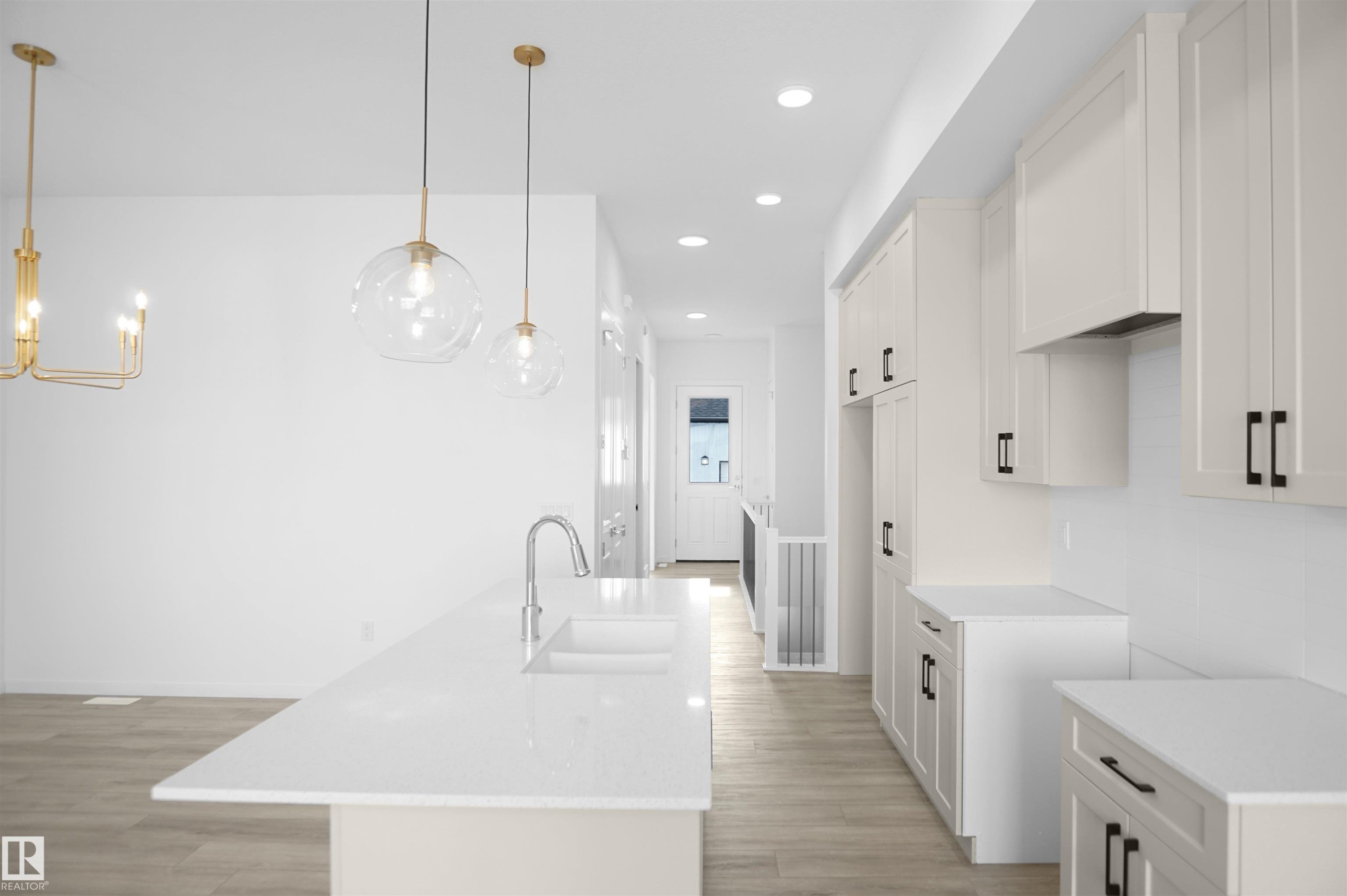 7519 Observer Lane, Edmonton, AB - Indoor Photo Showing Kitchen