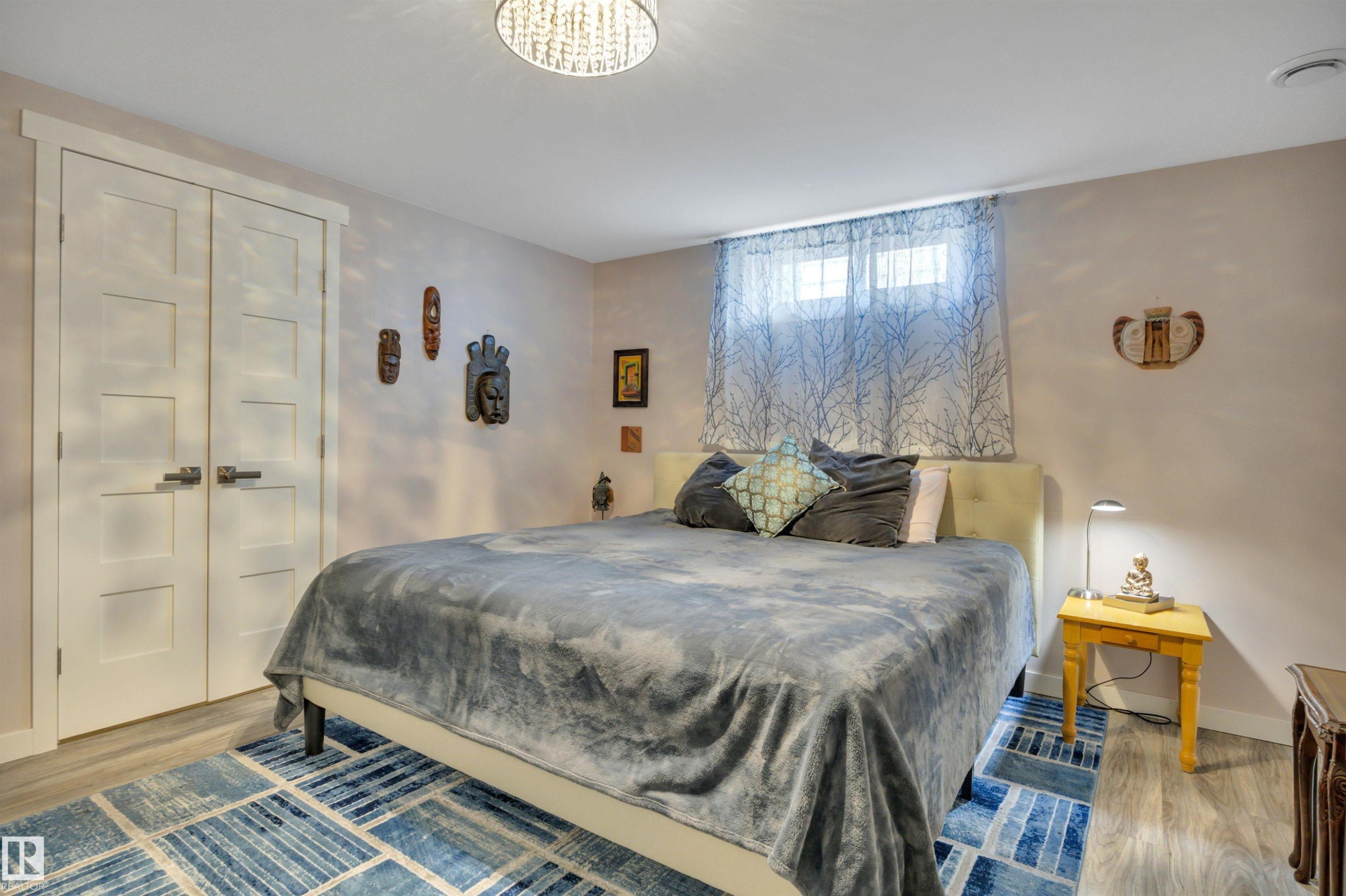 10435 39A Avenue, Edmonton, AB - Indoor Photo Showing Bedroom