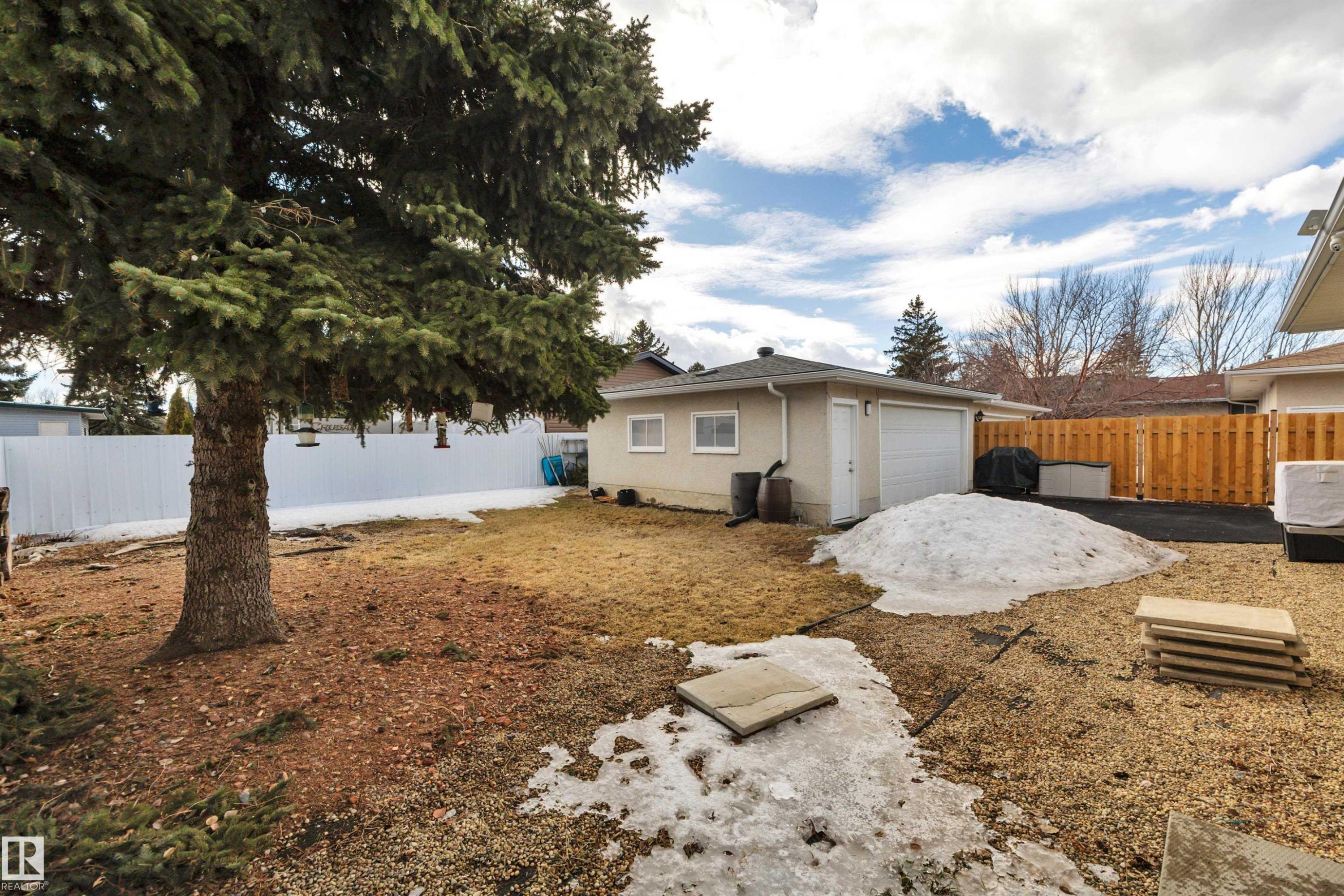 10435 39A Avenue, Edmonton, AB - Outdoor