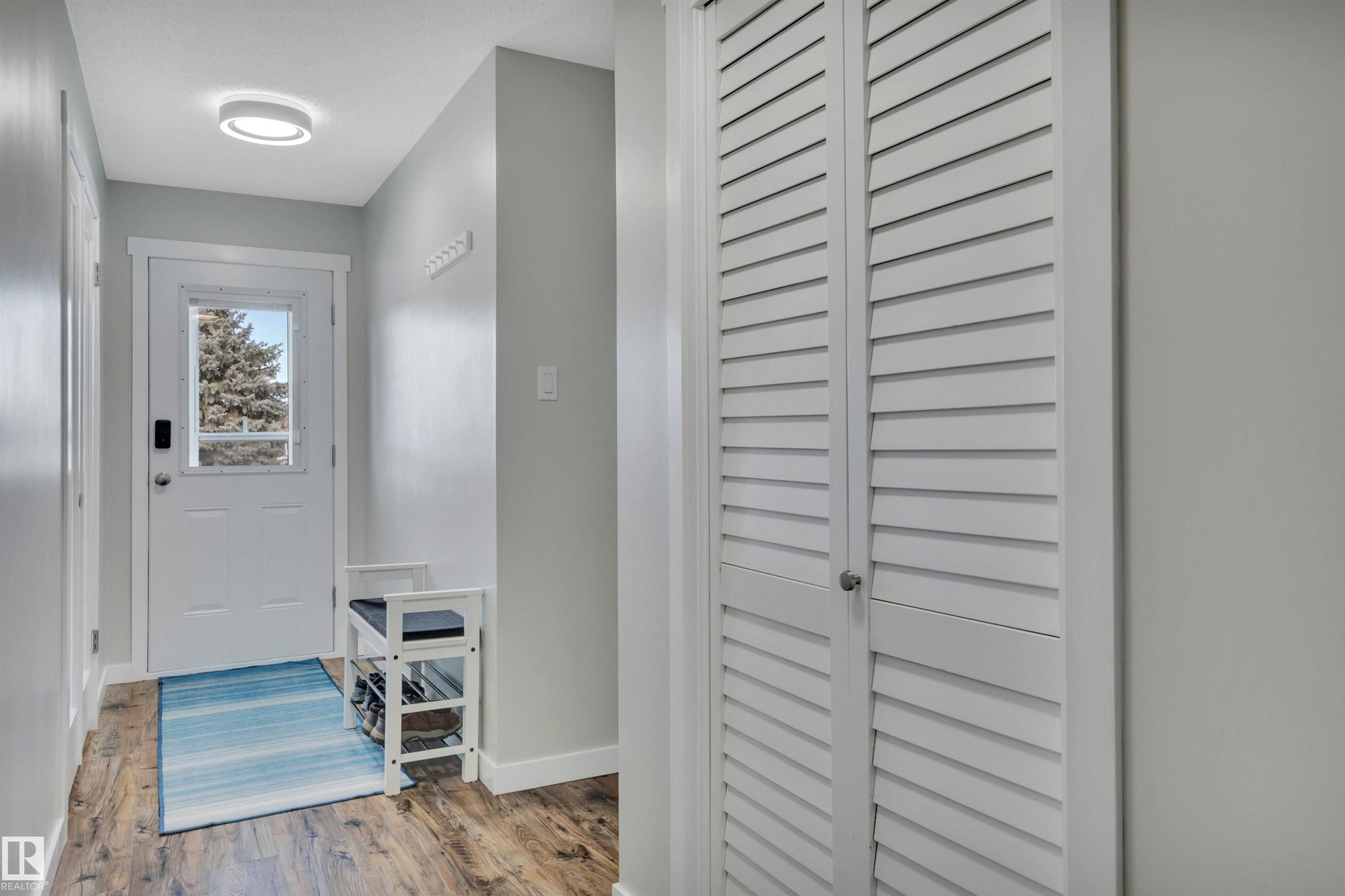 10435 39A Avenue, Edmonton, AB - Indoor Photo Showing Other Room