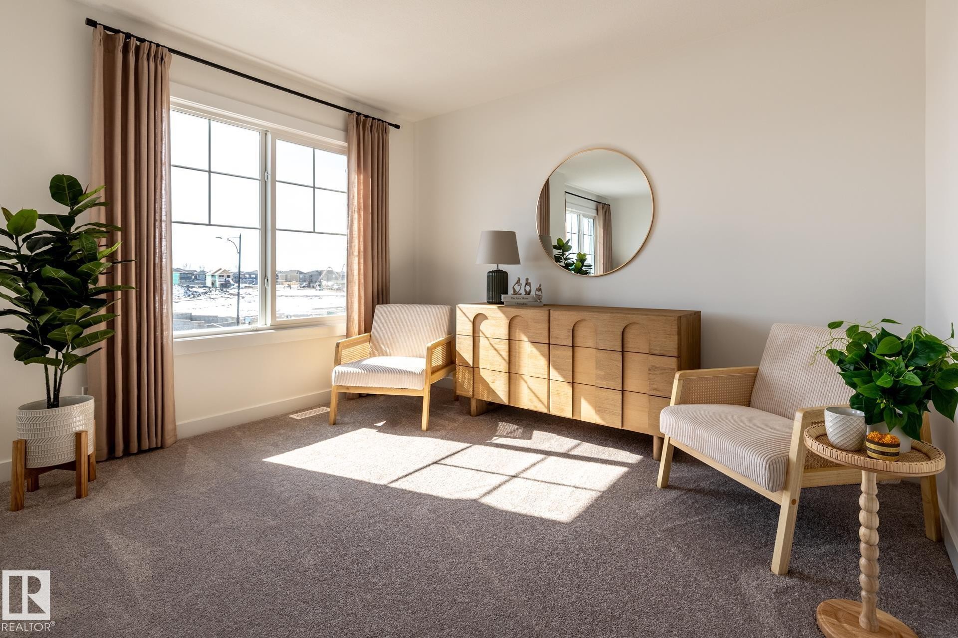 5219 Schonsee Drive, Edmonton, AB - Indoor Photo Showing Other Room