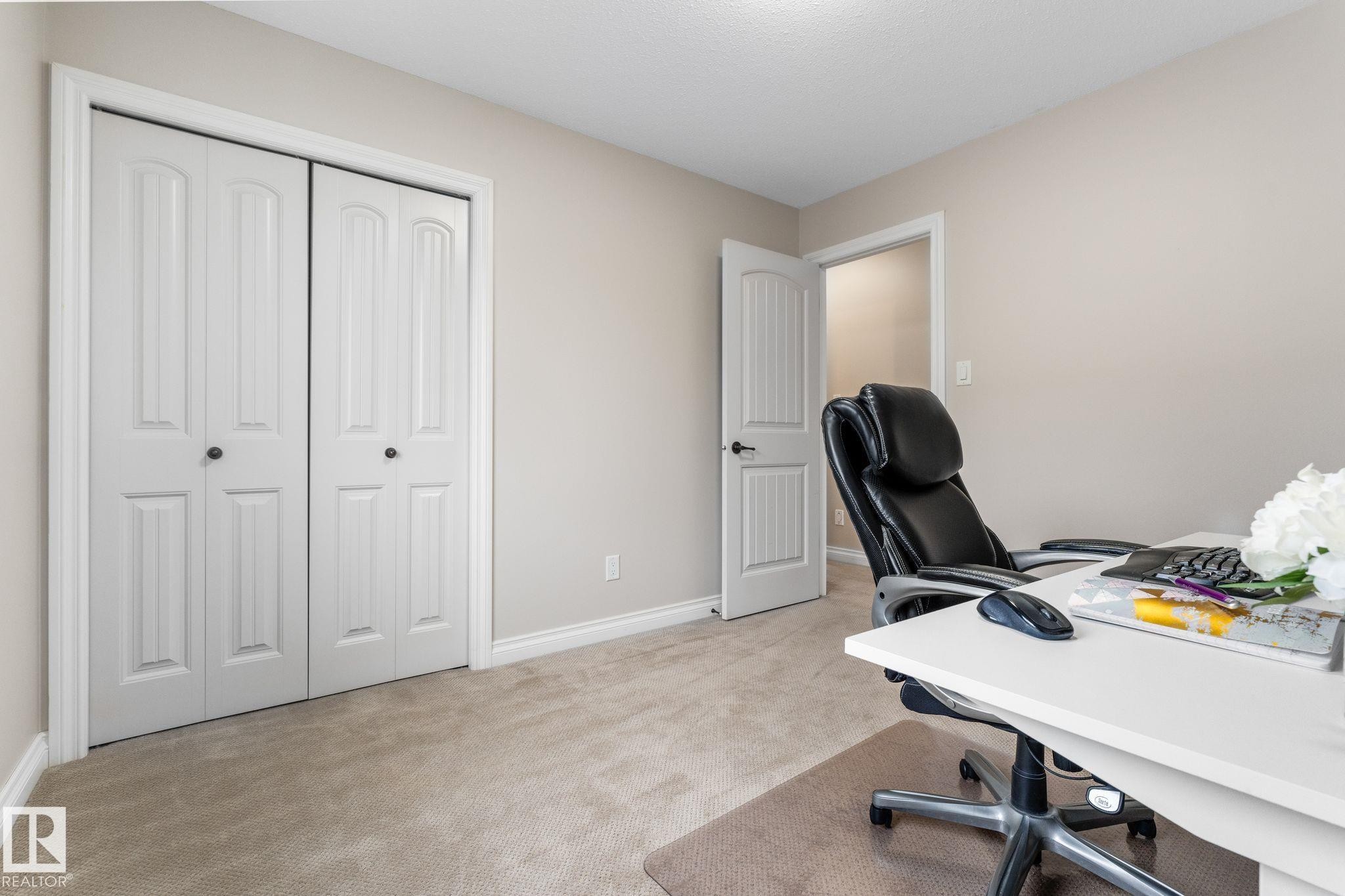 2 Longview Point(E), Spruce Grove, AB - Indoor Photo Showing Office