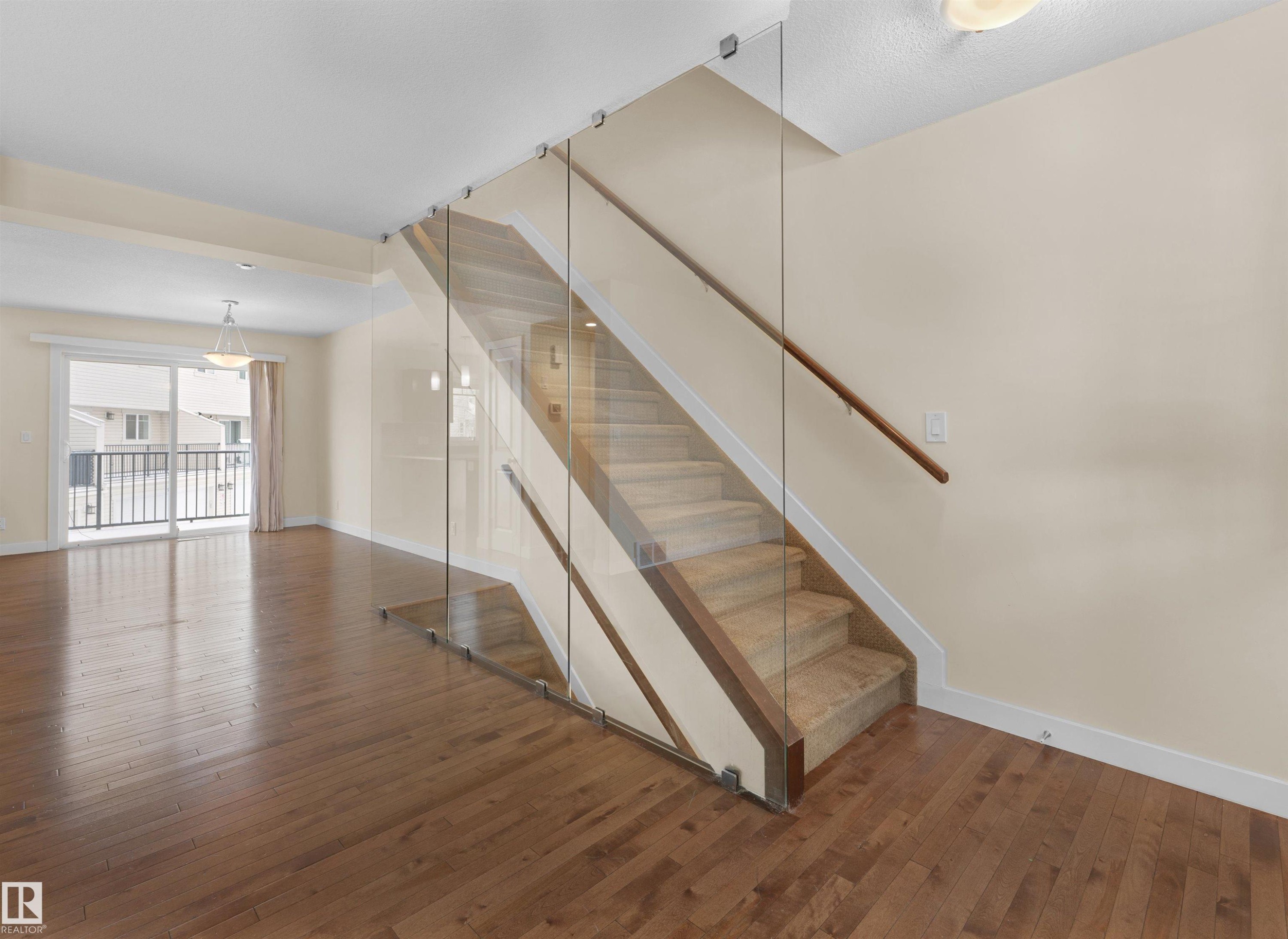 5908 Mullen Way, Edmonton, AB - Indoor Photo Showing Other Room