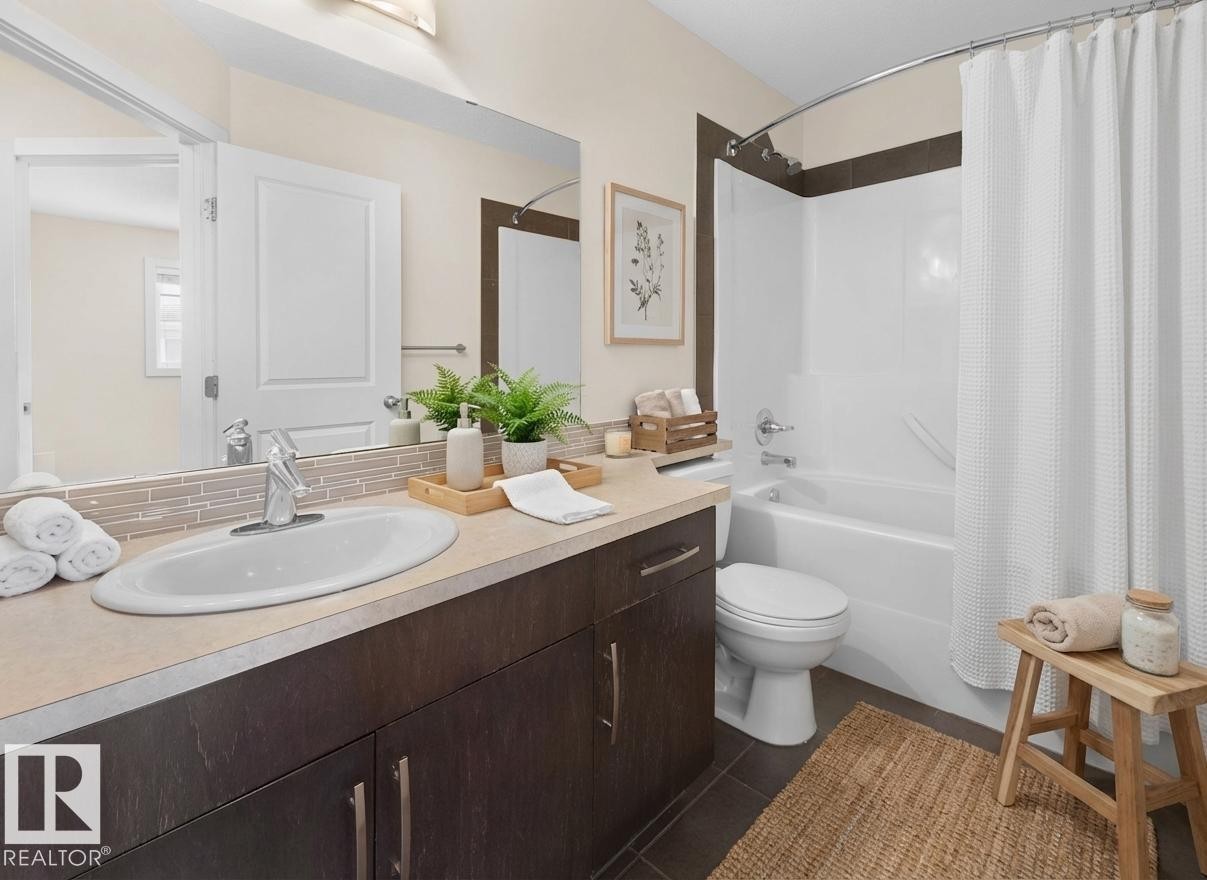 5908 Mullen Way, Edmonton, AB - Indoor Photo Showing Bathroom