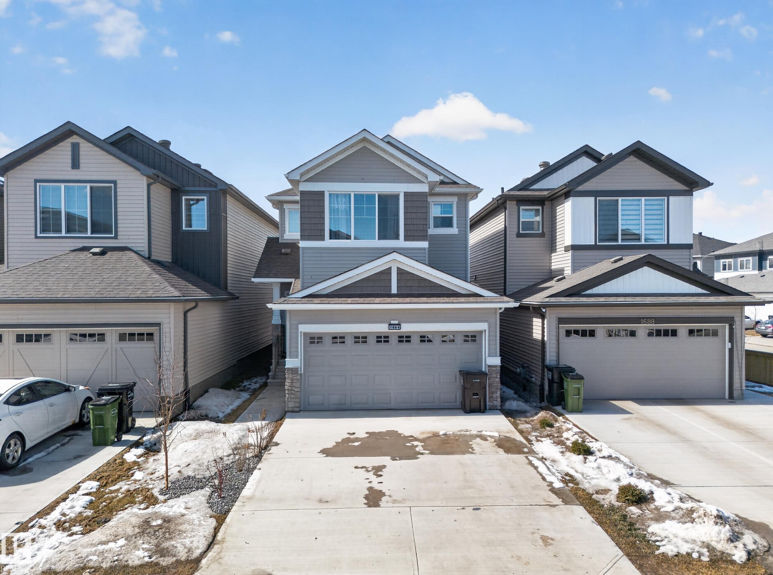 1684 12 Street, Edmonton, AB - Outdoor With Facade