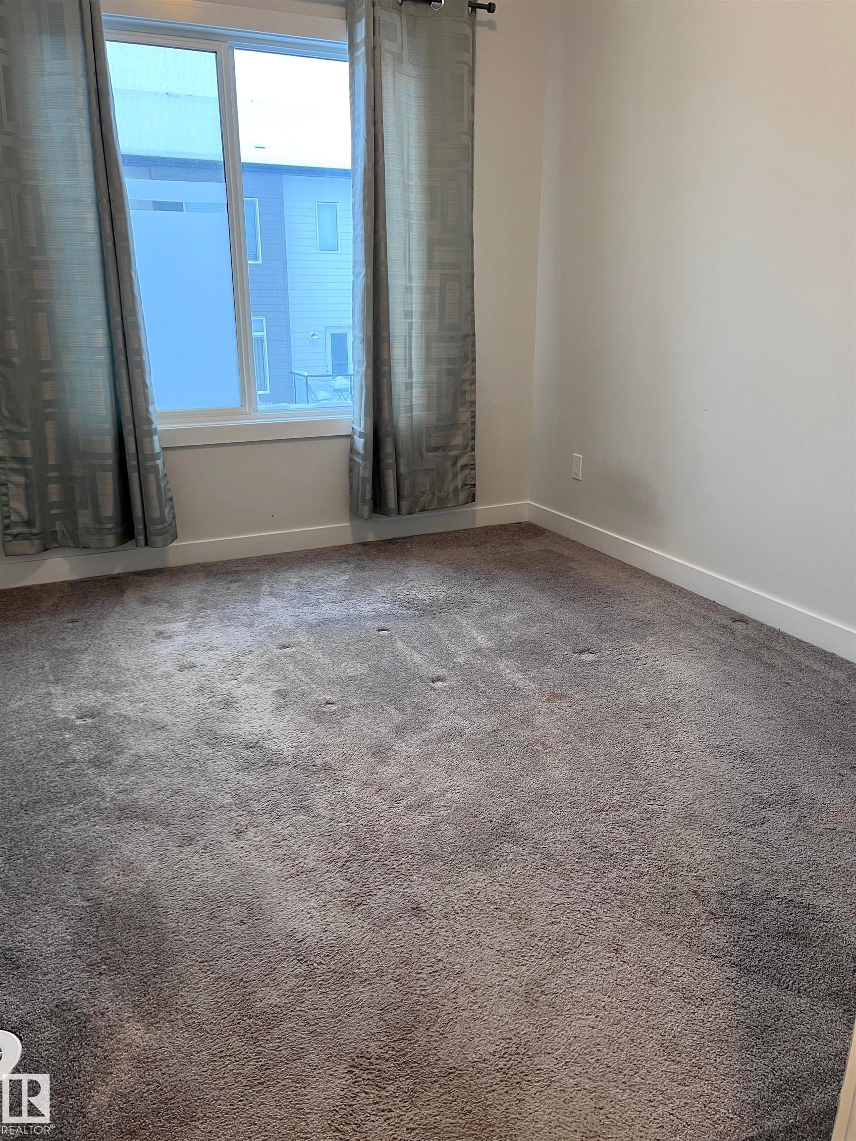 90 804 Welsh Drive, Edmonton, AB - Indoor Photo Showing Other Room