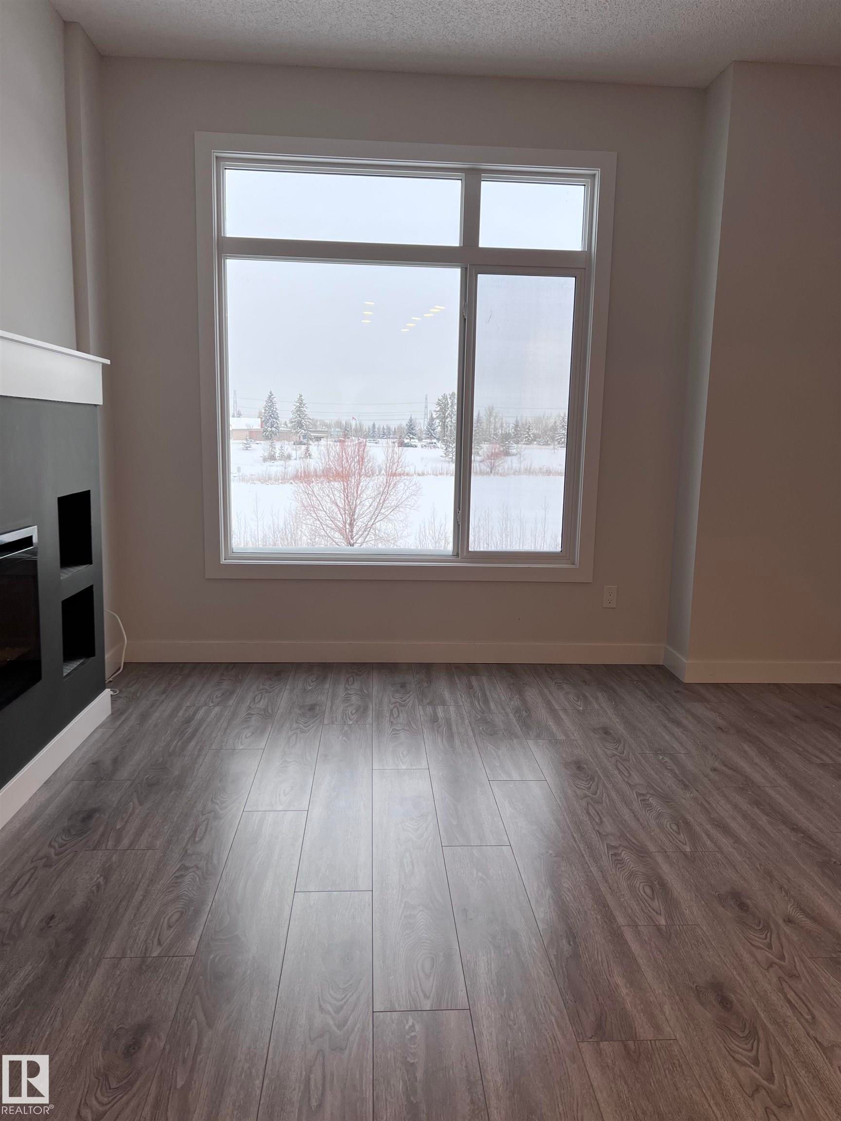 90 804 Welsh Drive, Edmonton, AB - Indoor With Fireplace