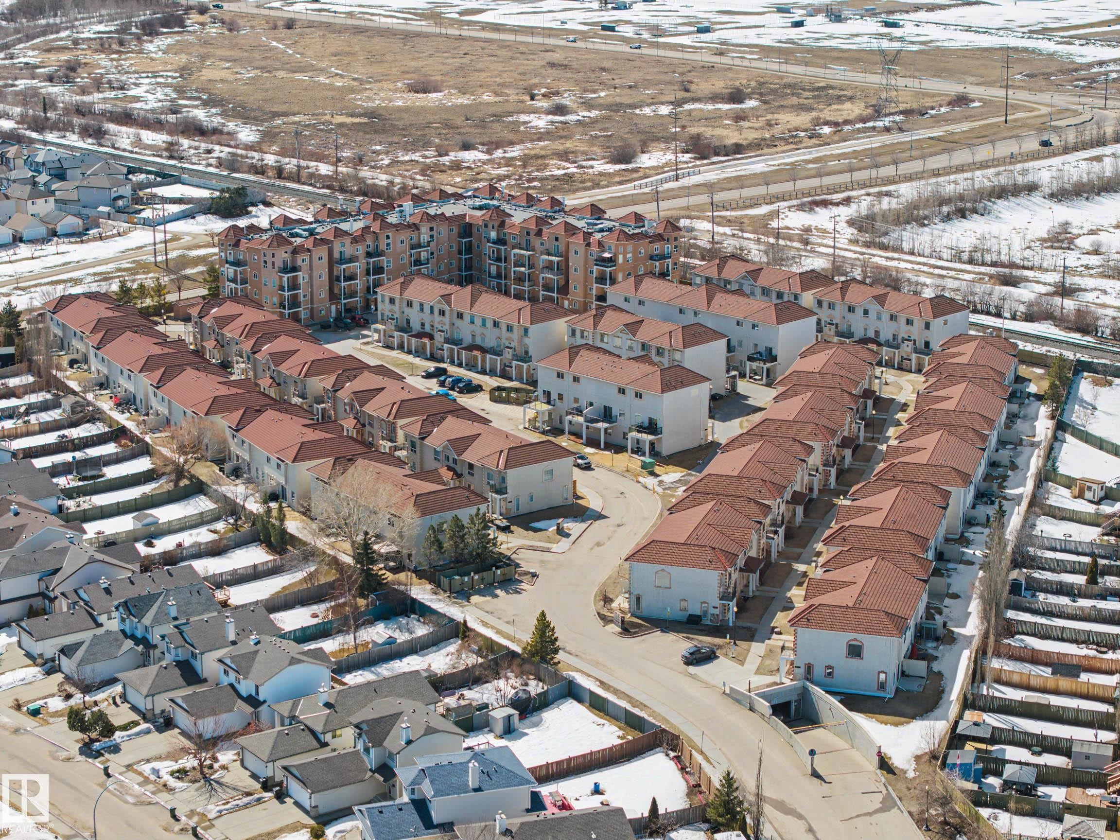 92 13825 155 Avenue, Edmonton, AB