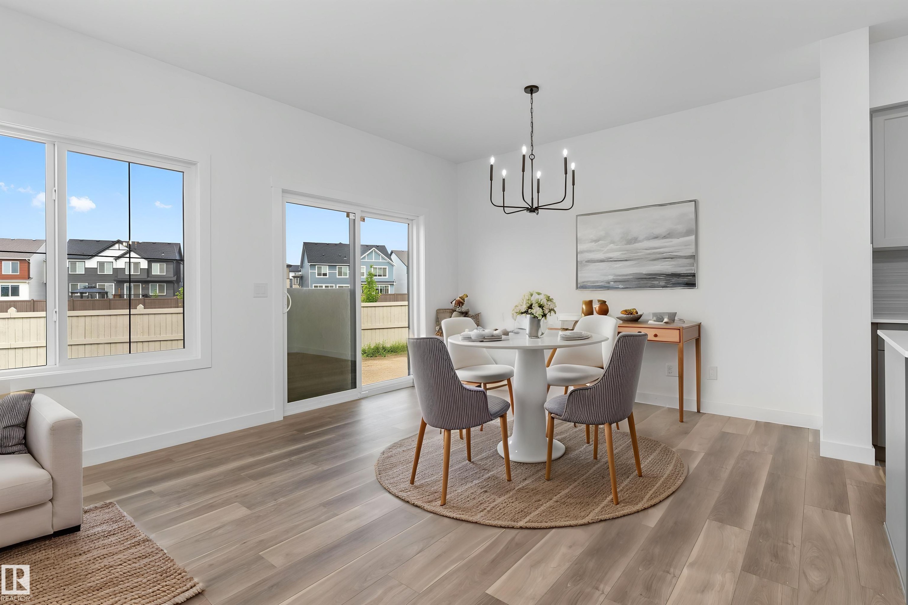 1066 Cristall Crescent Sw, Edmonton, AB - Indoor Photo Showing Dining Room