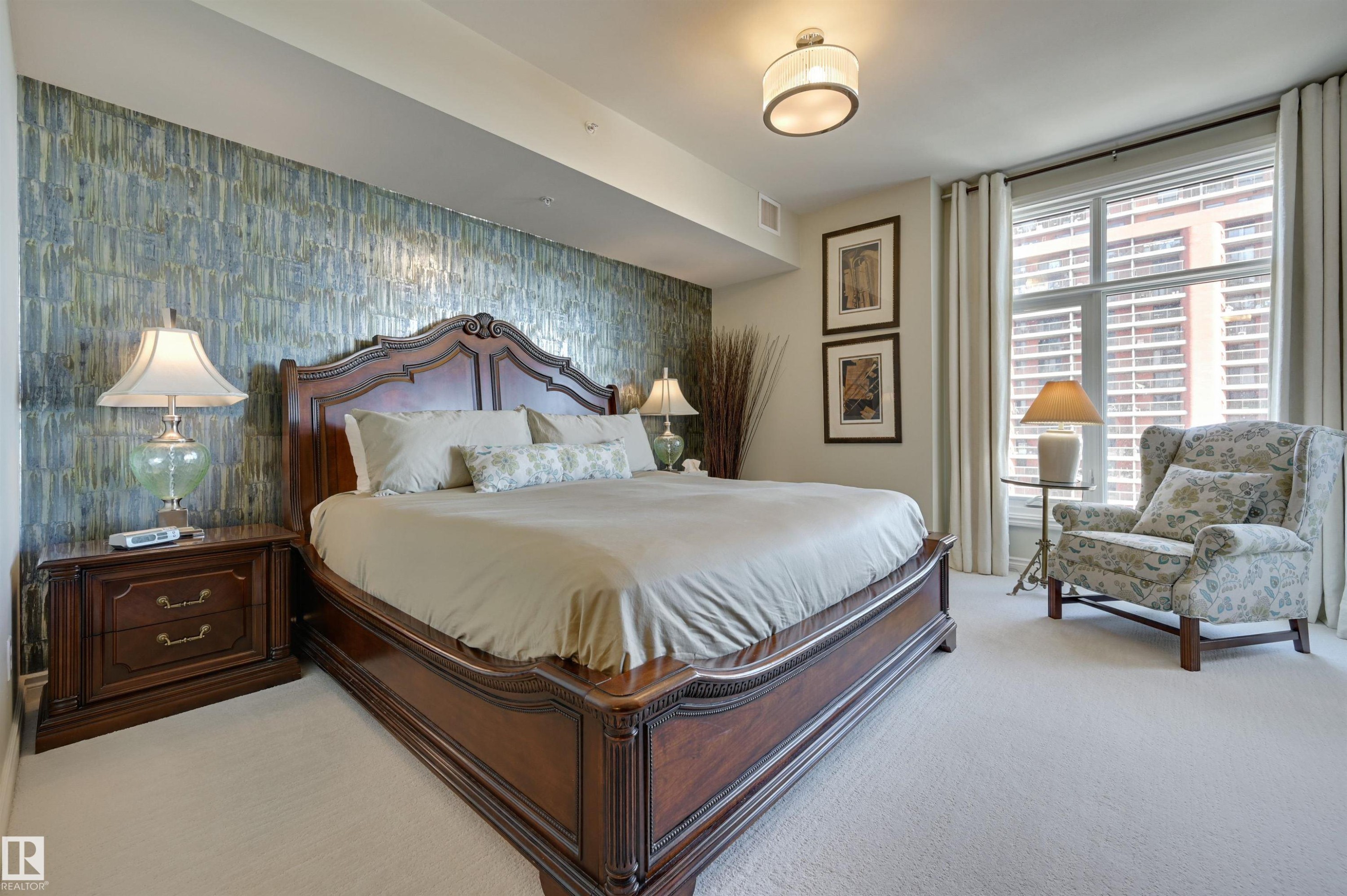 1003 9020 Jasper Avenue, Edmonton, AB - Indoor Photo Showing Bedroom