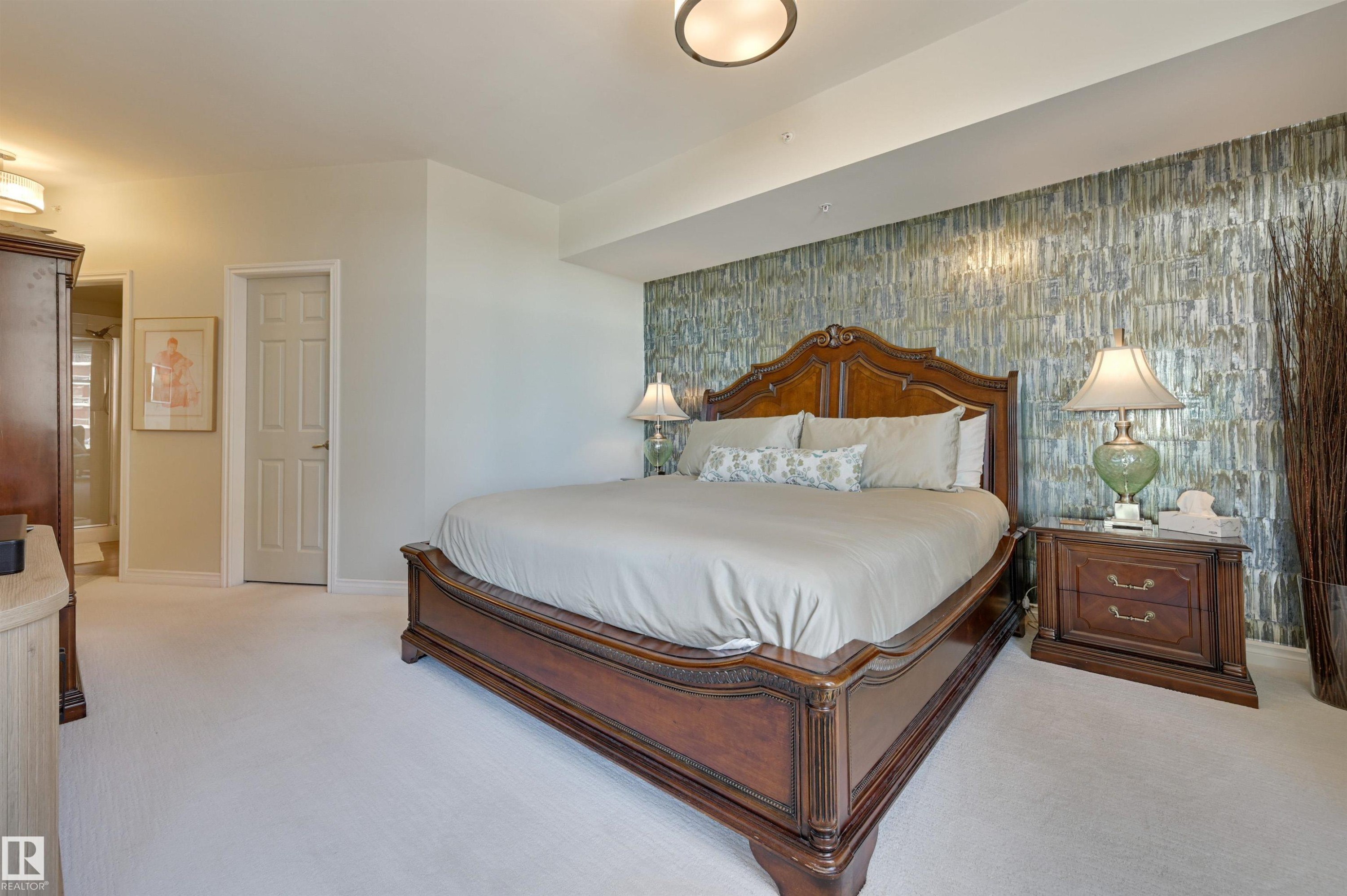 1003 9020 Jasper Avenue, Edmonton, AB - Indoor Photo Showing Bedroom