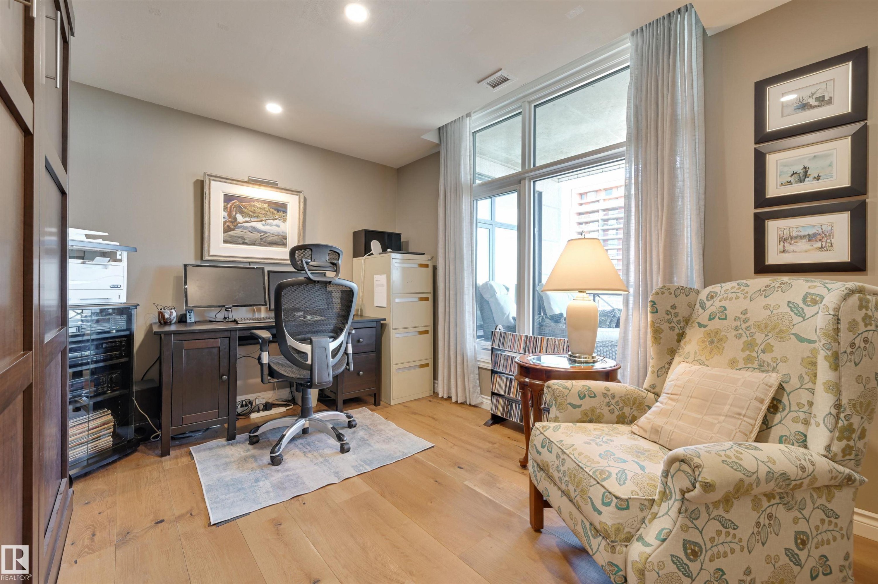 1003 9020 Jasper Avenue, Edmonton, AB - Indoor Photo Showing Office