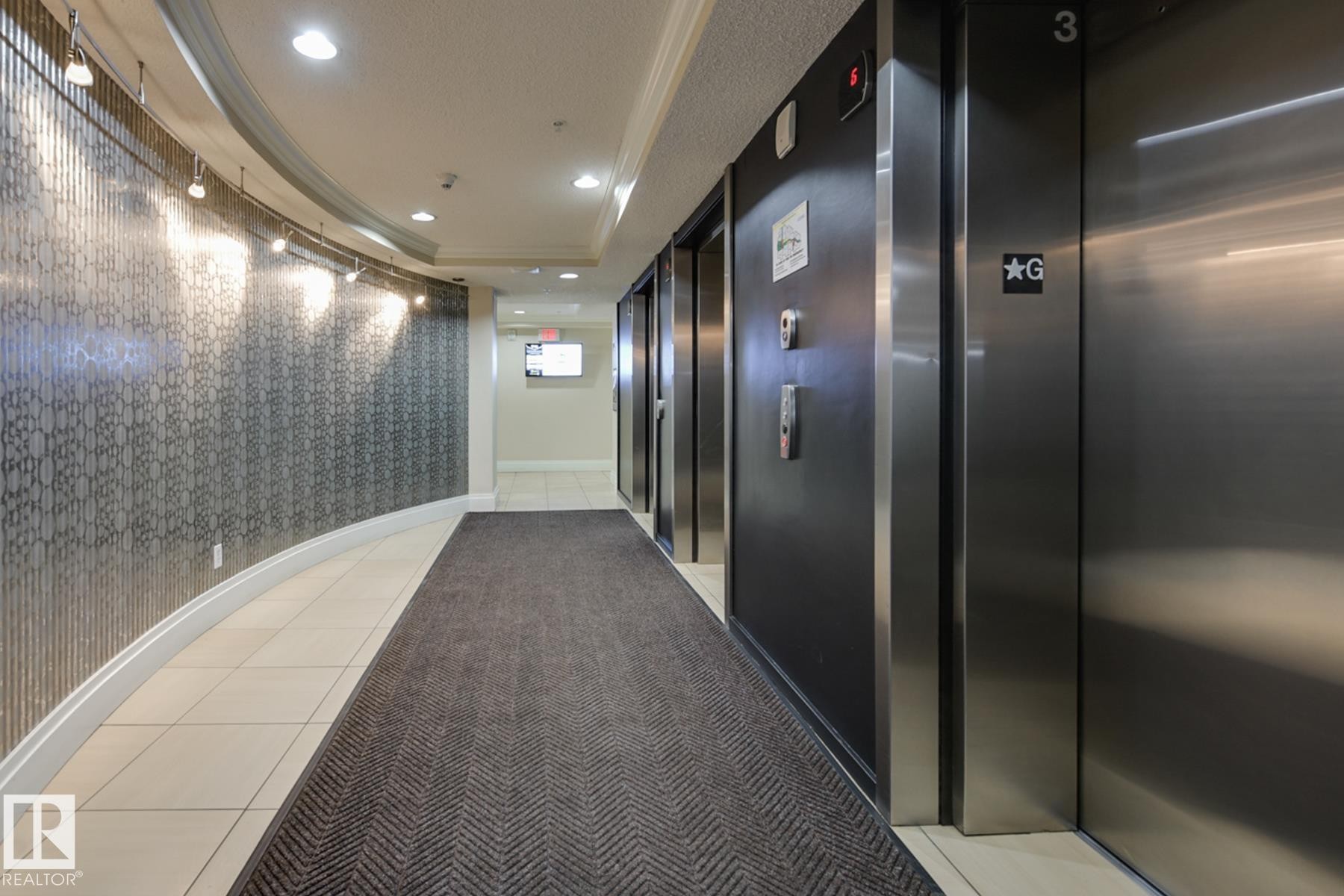 1003 9020 Jasper Avenue, Edmonton, AB - Indoor Photo Showing Other Room