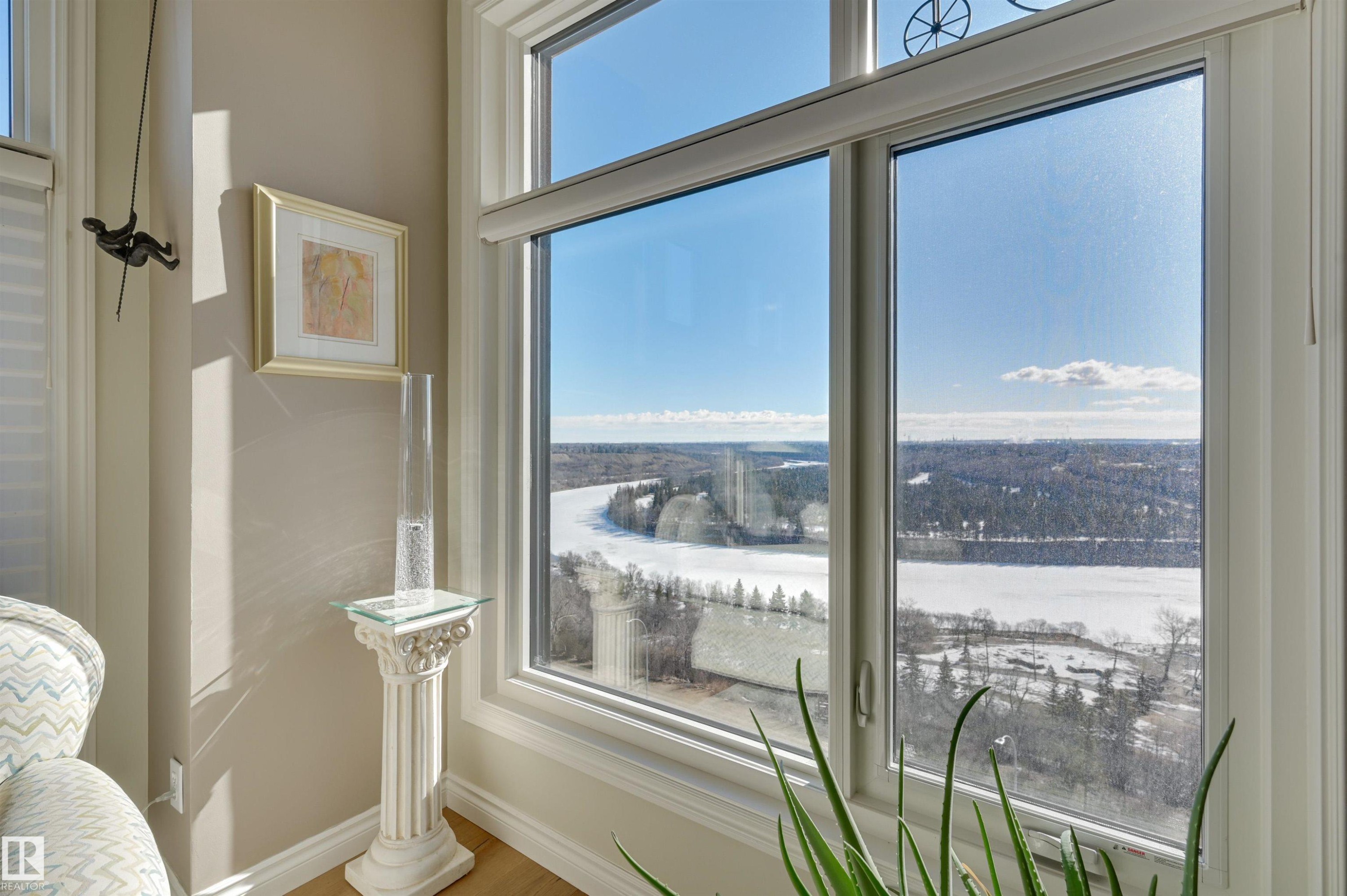 1003 9020 Jasper Avenue, Edmonton, AB - Indoor Photo Showing Other Room