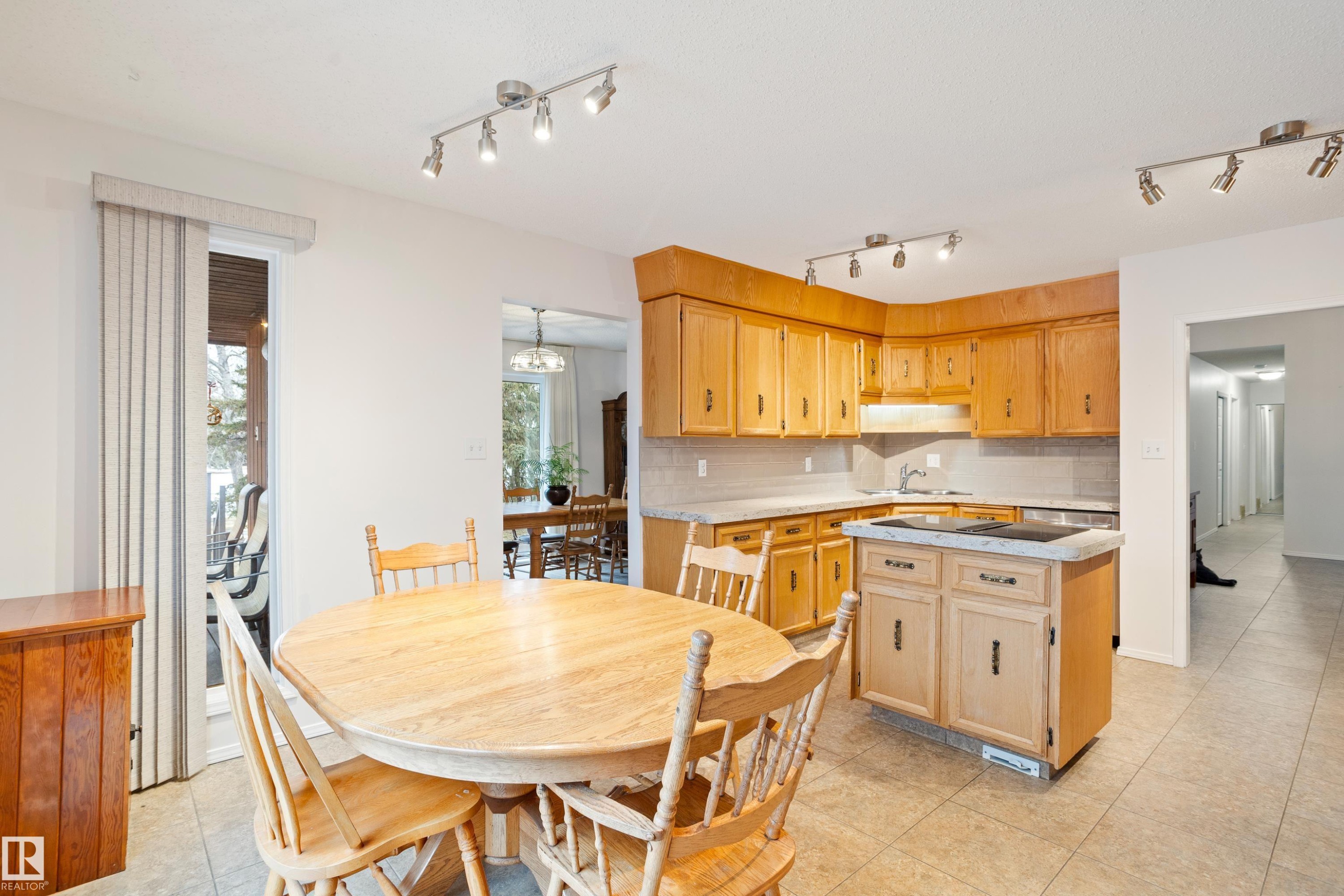 258 Greenoch Crescent, Edmonton, AB - Indoor Photo Showing Other Room