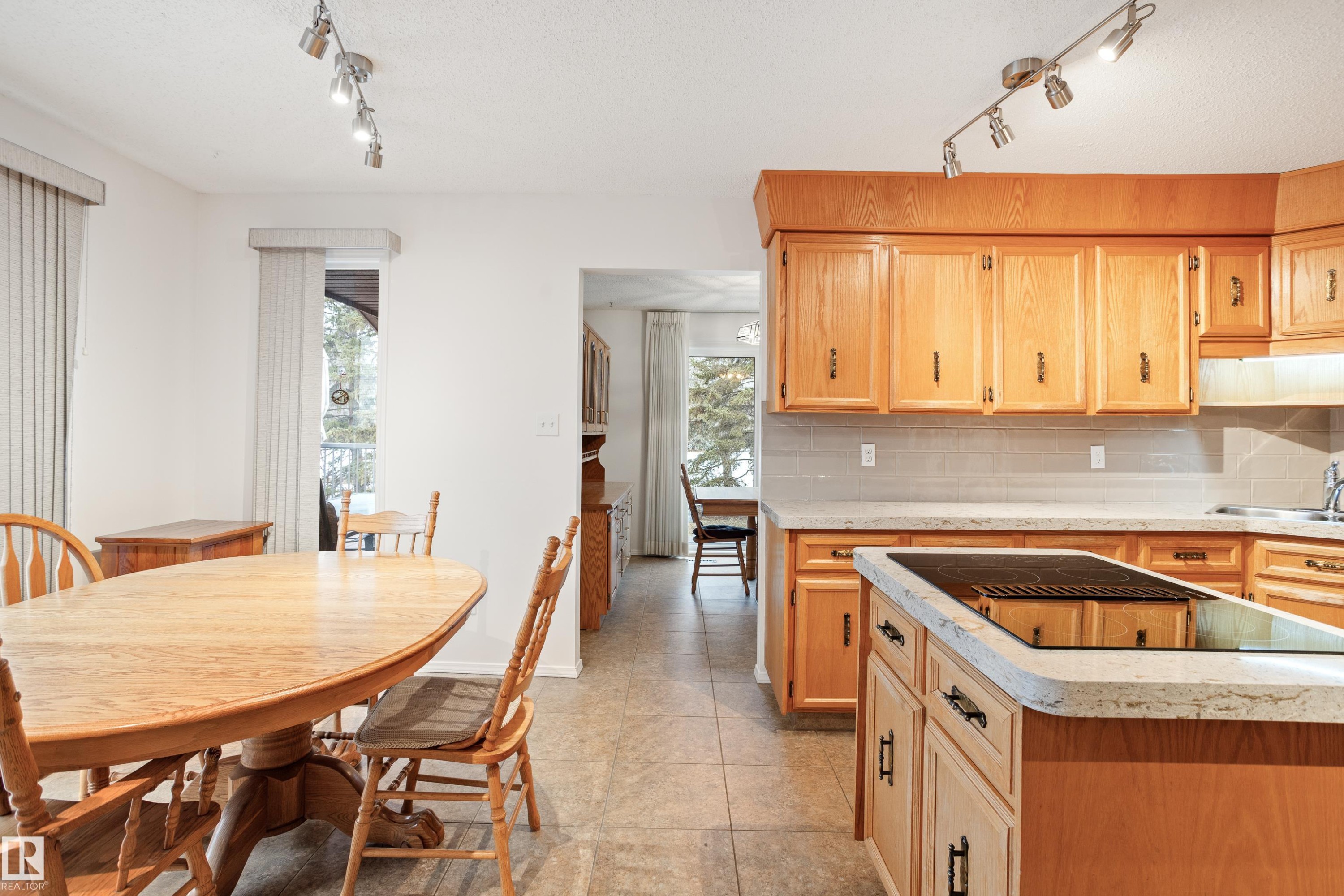 258 Greenoch Crescent, Edmonton, AB - Indoor