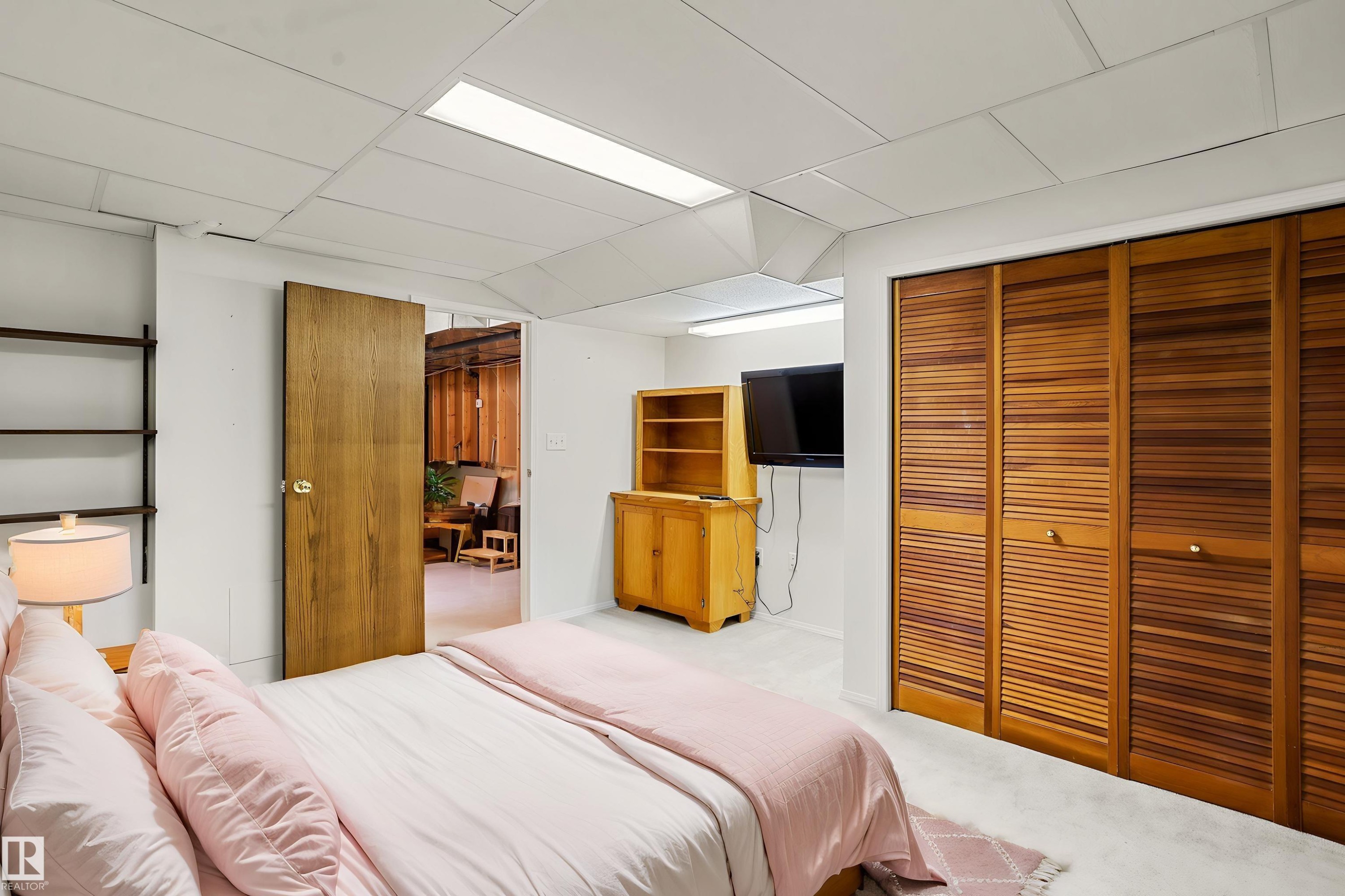 258 Greenoch Crescent, Edmonton, AB - Indoor Photo Showing Bedroom