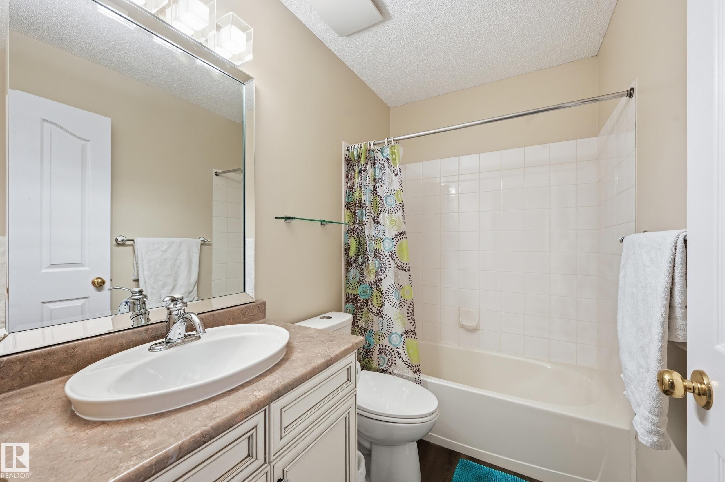 109 1670 Jamha Road Nw, Edmonton, AB - Indoor Photo Showing Bathroom