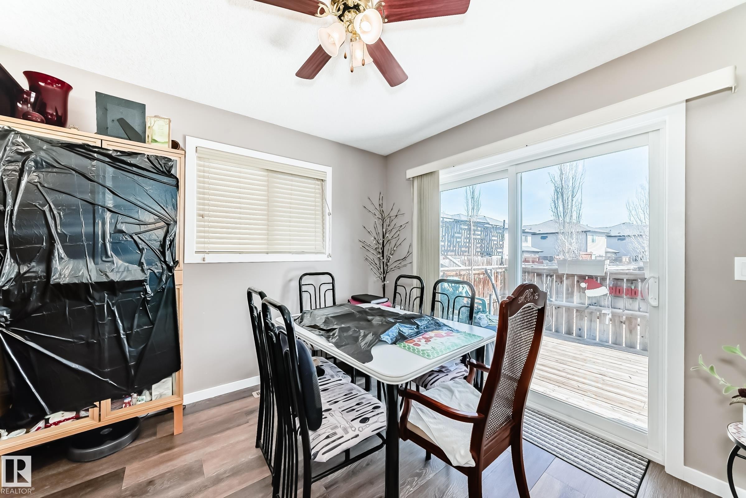 16737 60St, Edmonton, AB - Indoor Photo Showing Dining Room