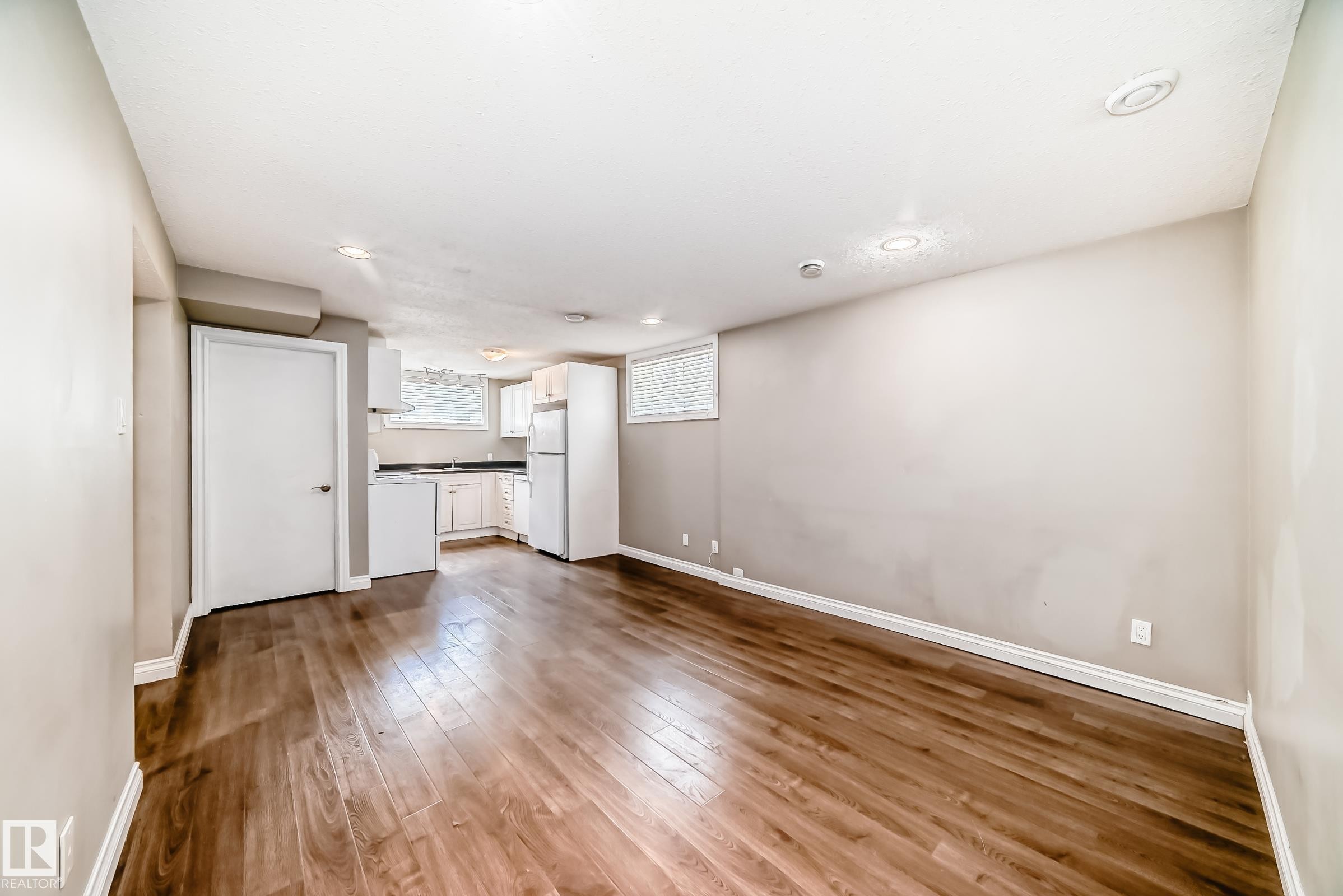 10837 65 Avenue, Edmonton, AB - Indoor Photo Showing Other Room