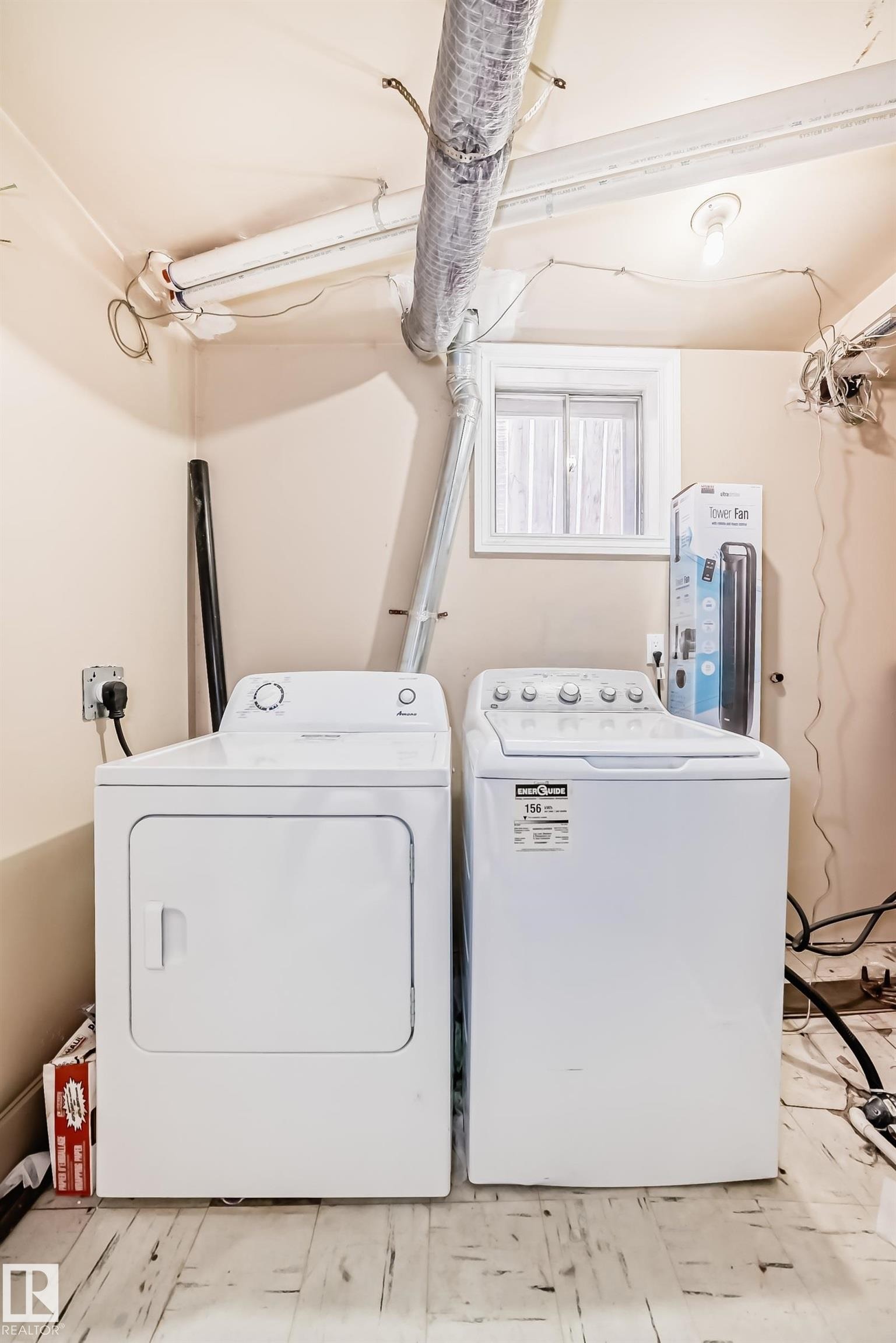 10837 65 Avenue, Edmonton, AB - Indoor Photo Showing Laundry Room