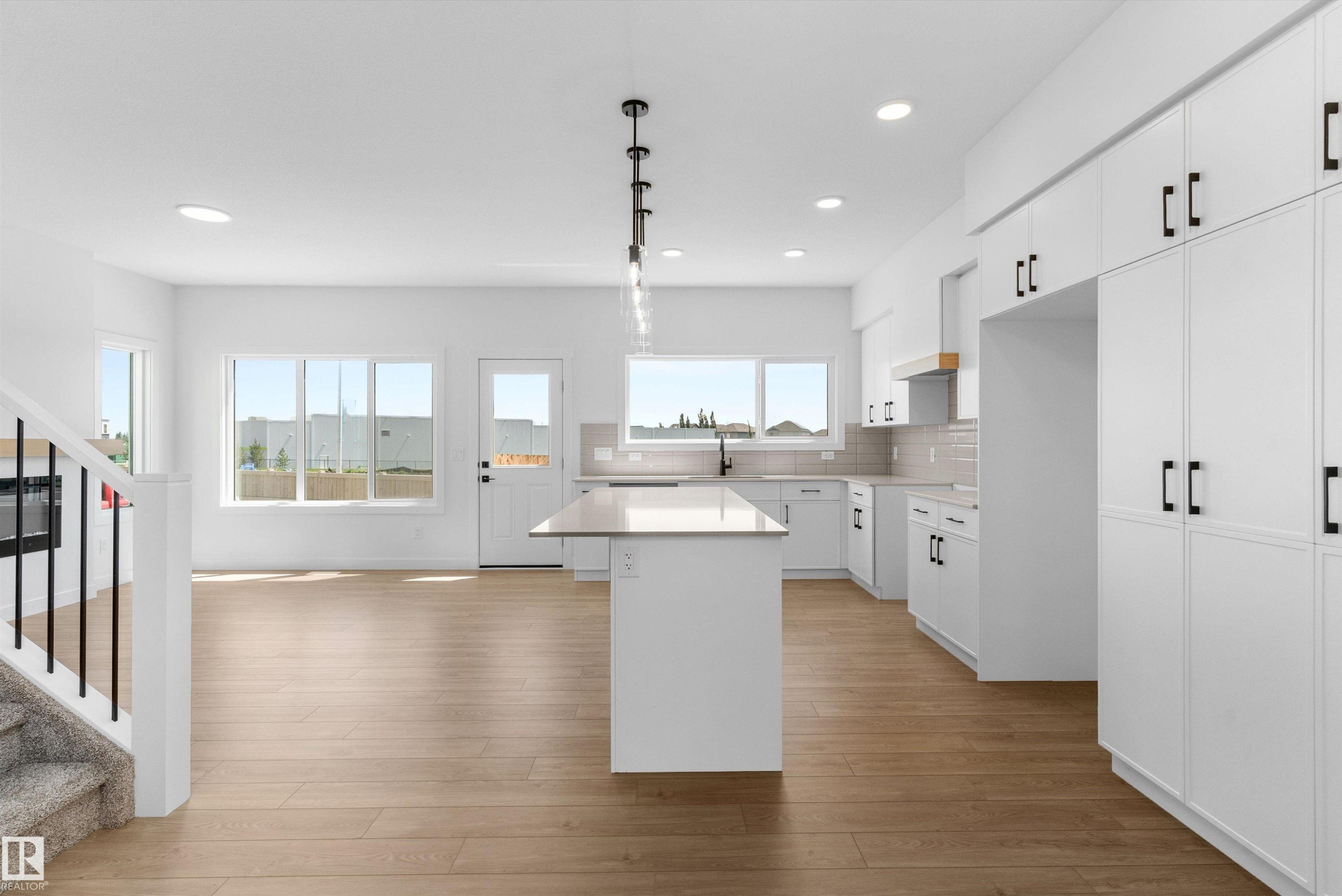 20707 40 Avenue, Edmonton, AB