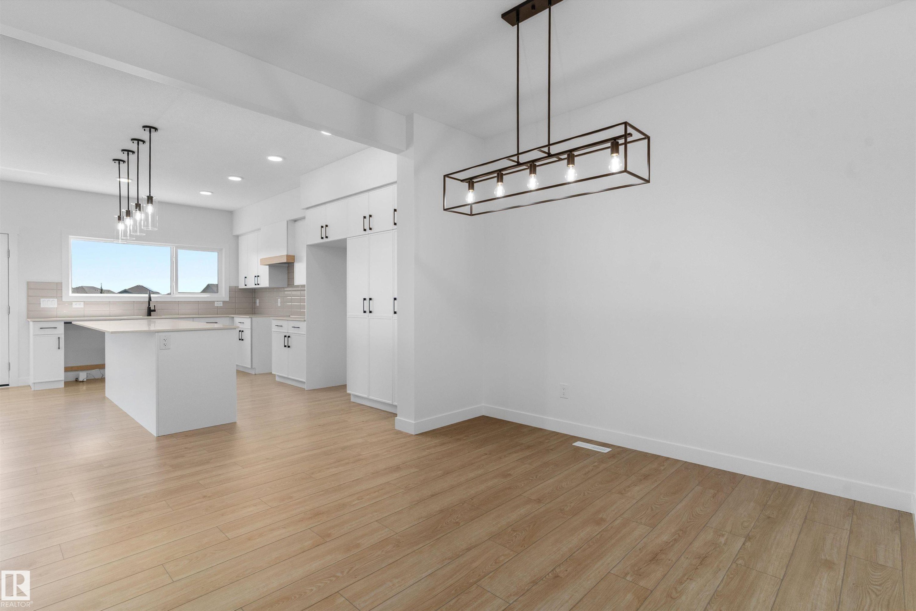 20707 40 Avenue, Edmonton, AB