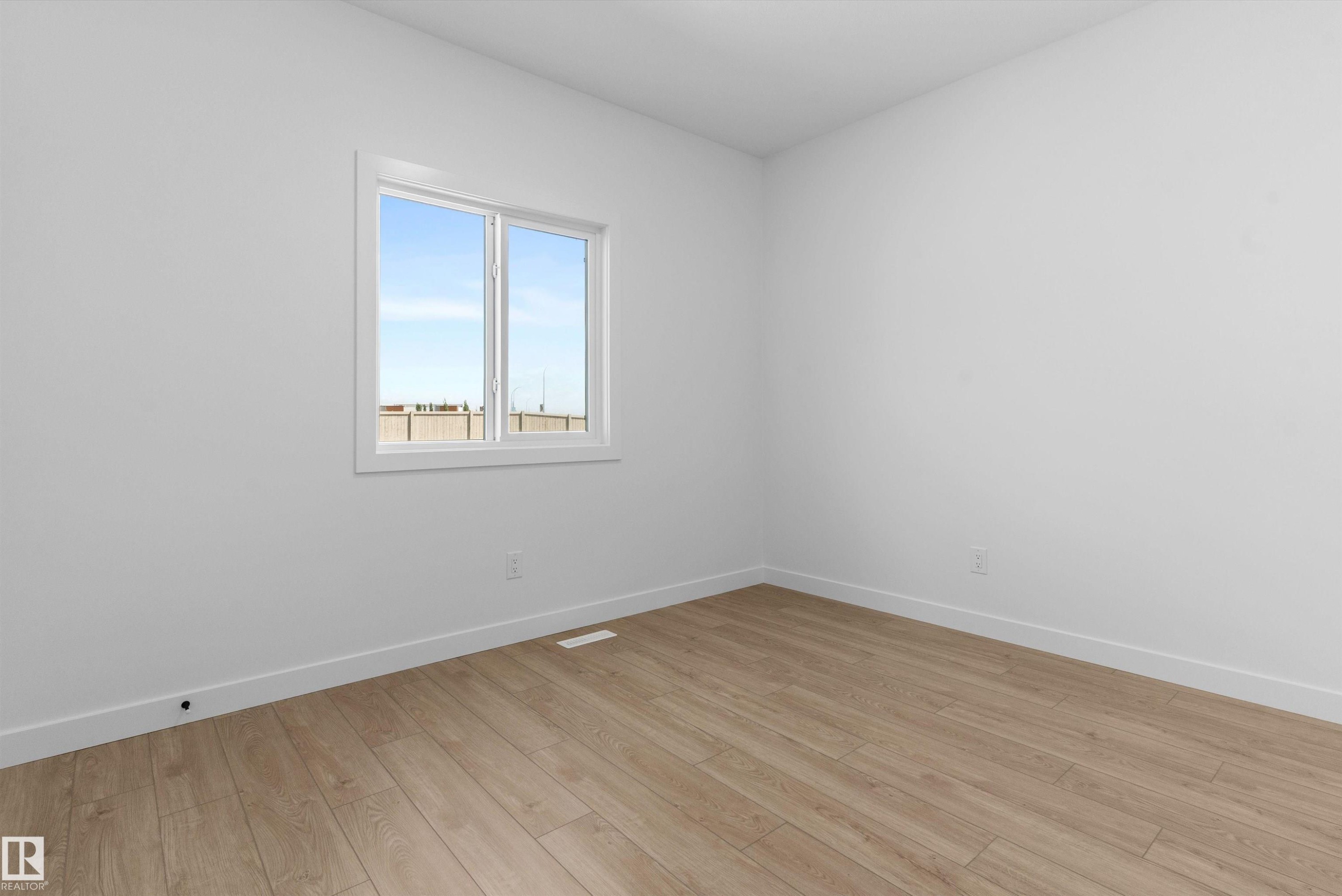 20707 40 Avenue, Edmonton, AB