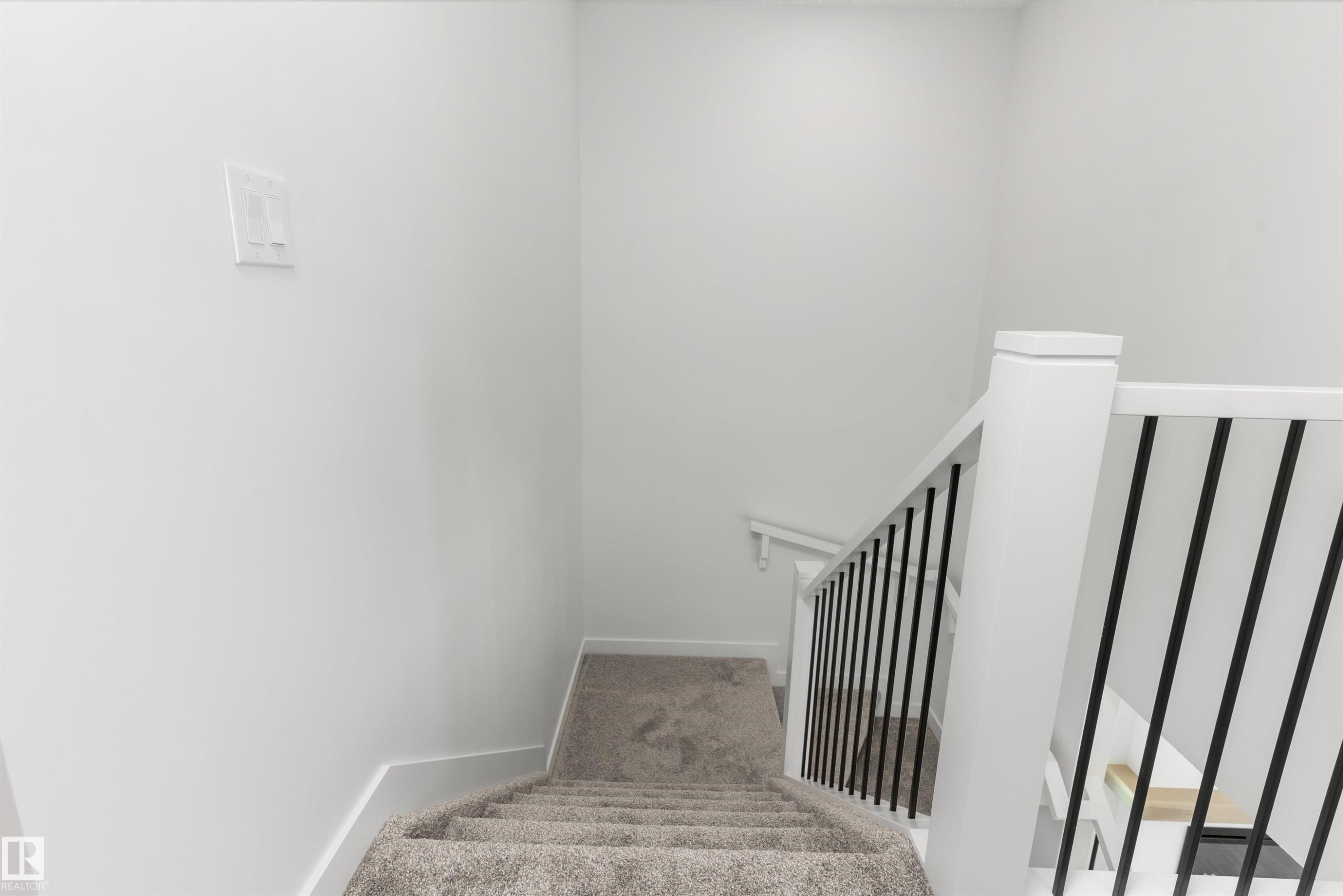 20707 40 Avenue, Edmonton, AB