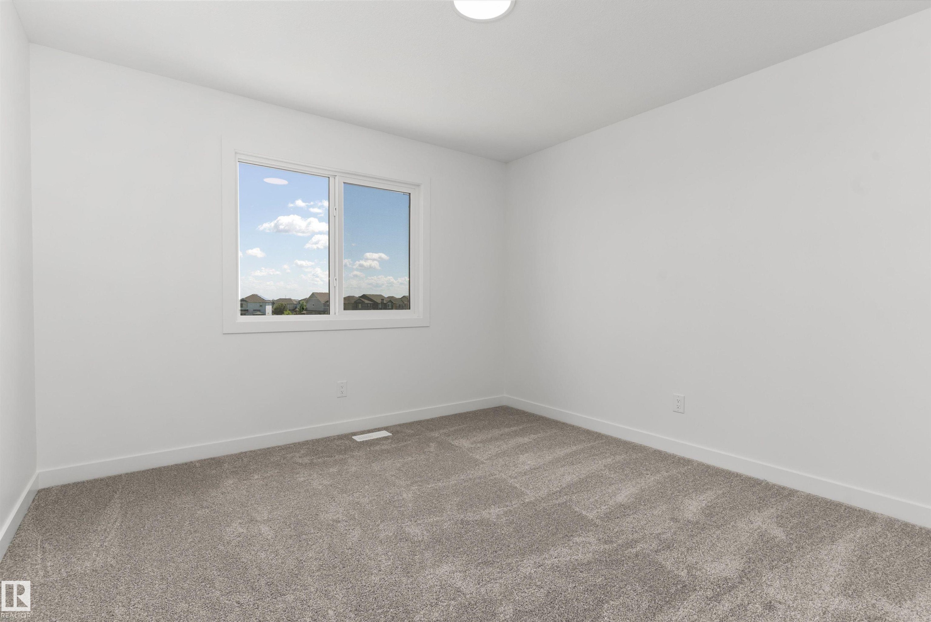 20707 40 Avenue, Edmonton, AB