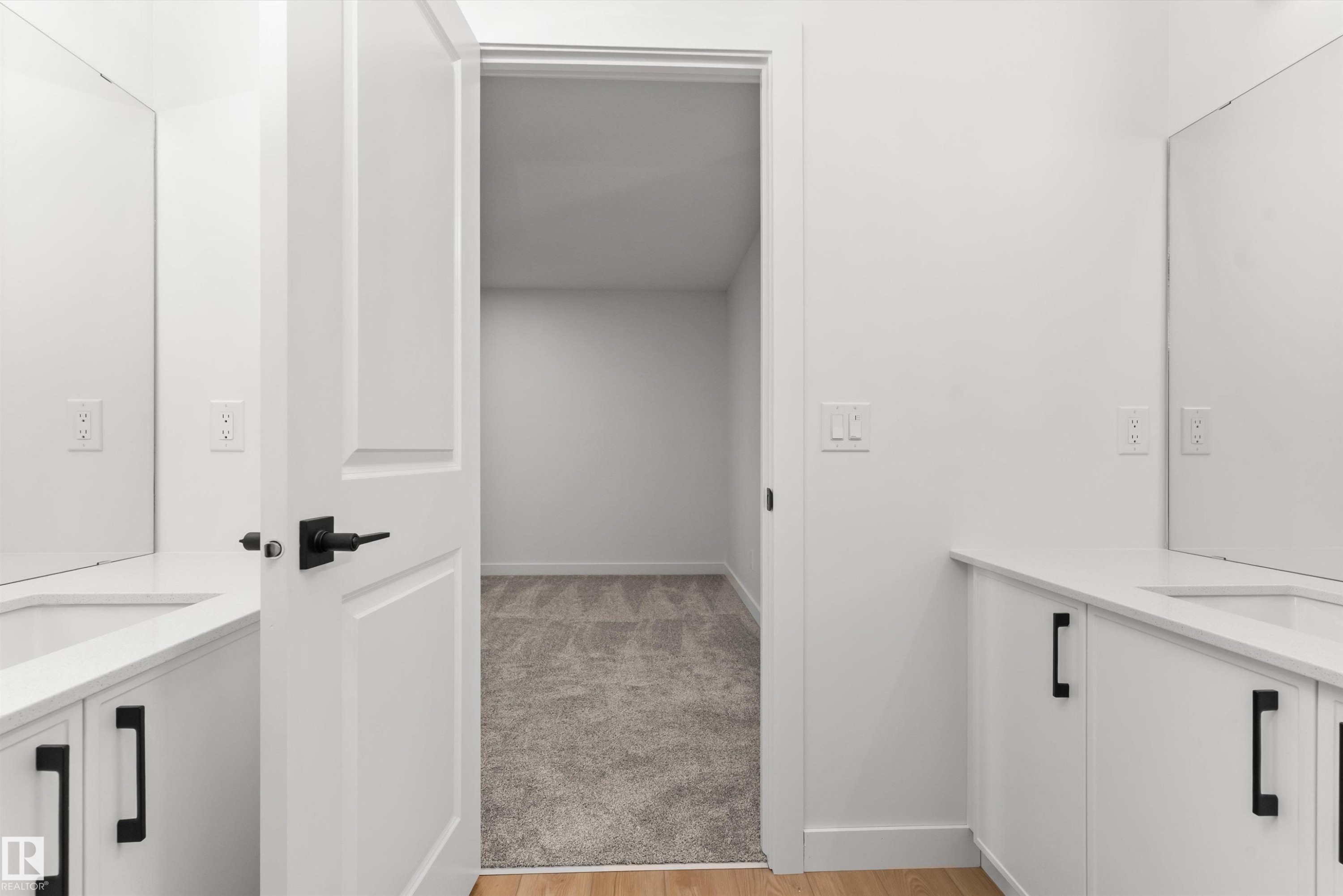 20707 40 Avenue, Edmonton, AB