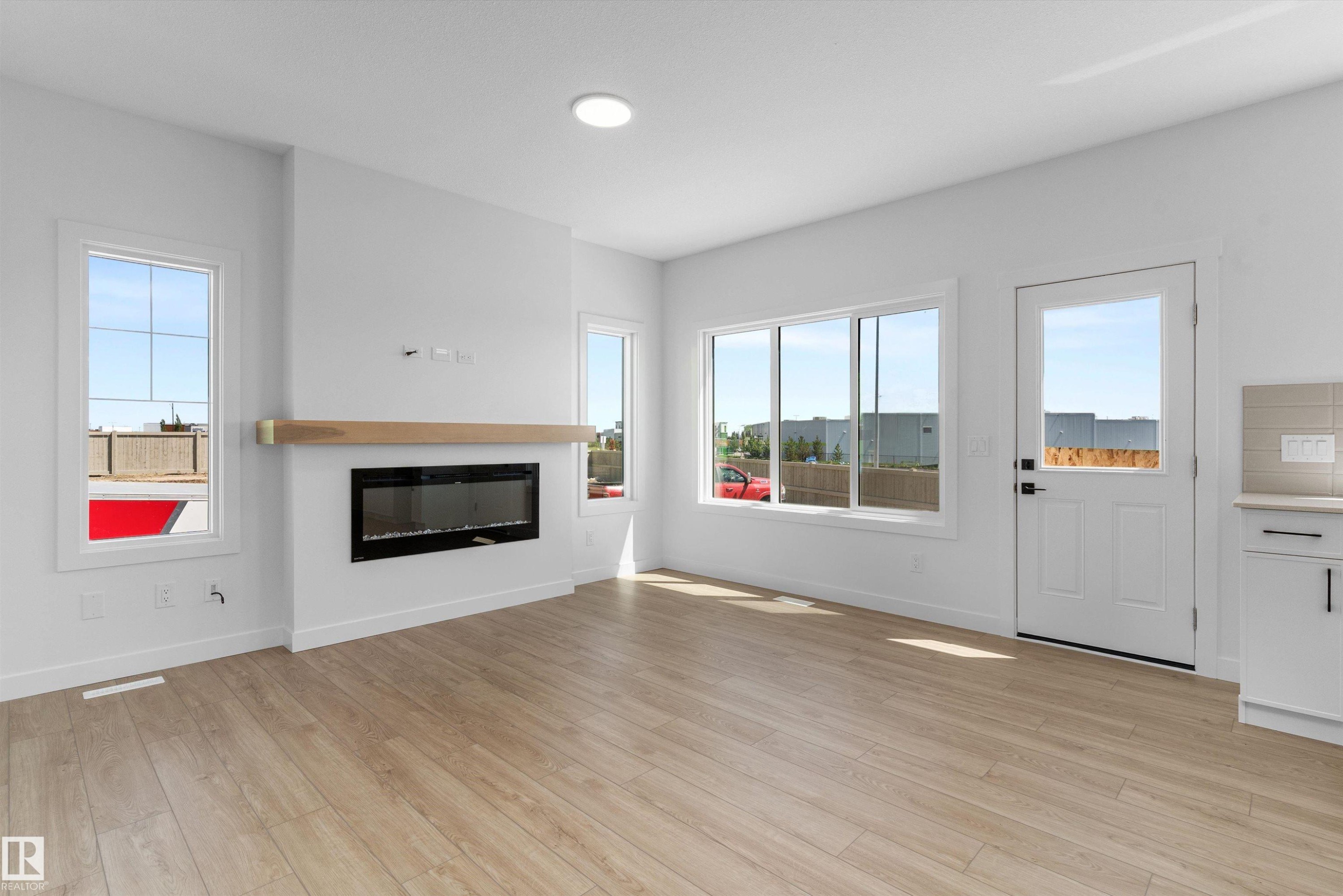 20707 40 Avenue, Edmonton, AB