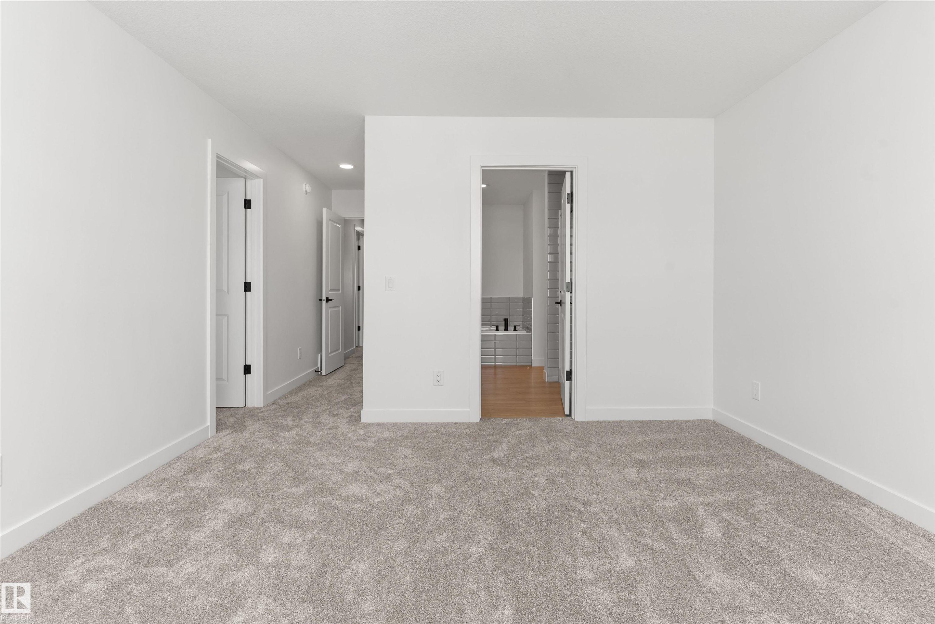 20707 40 Avenue, Edmonton, AB