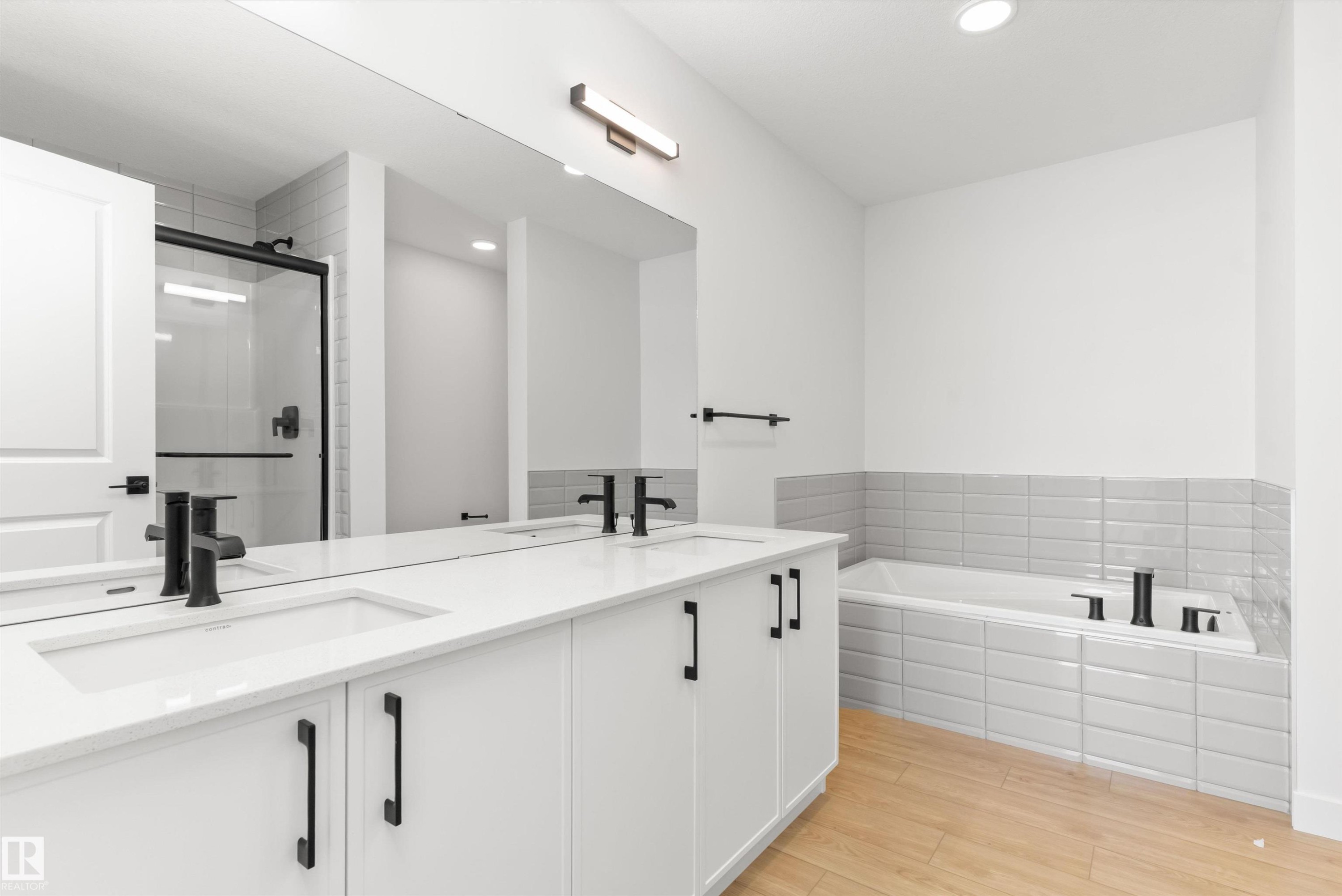 20707 40 Avenue, Edmonton, AB