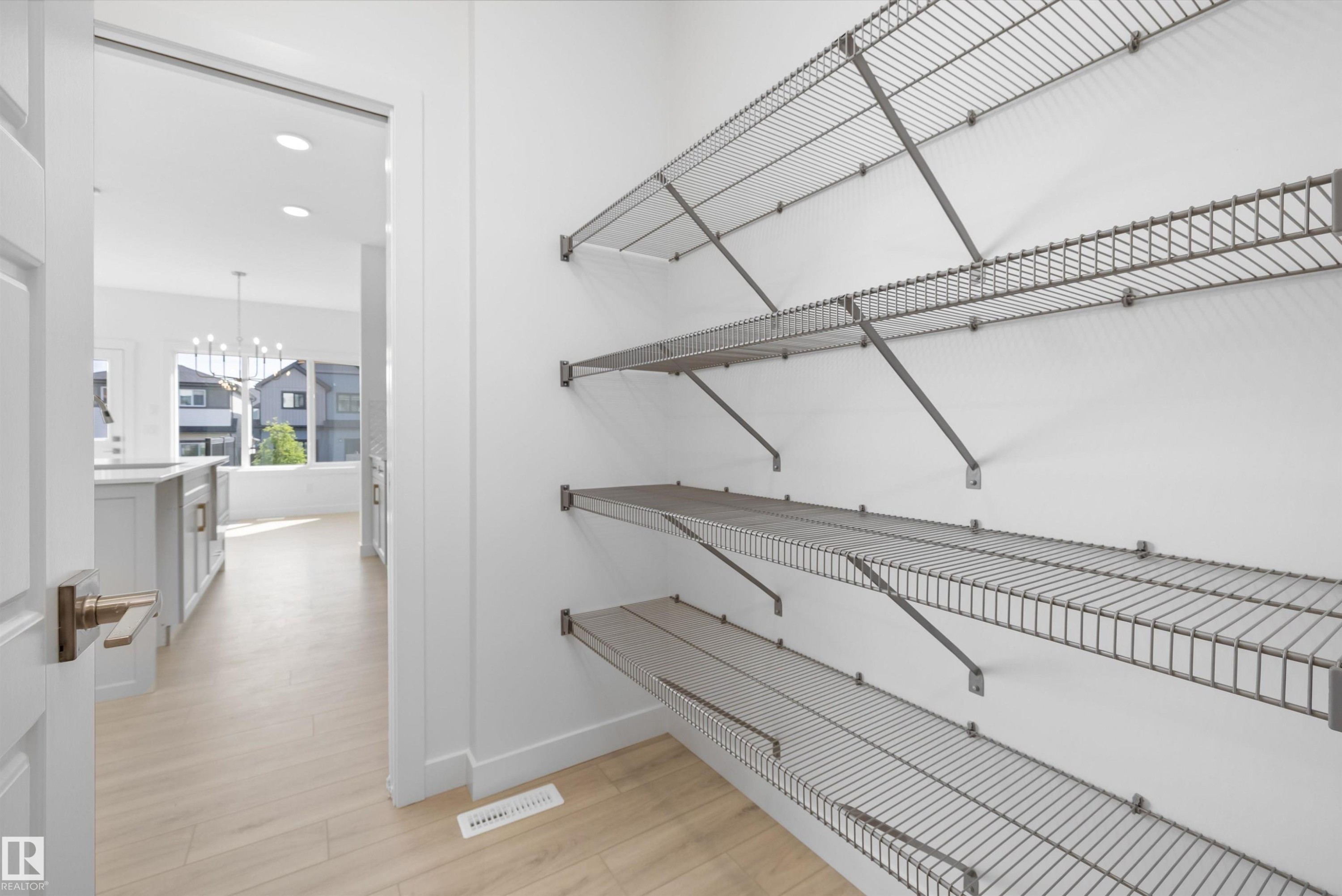 5011 Cawsey Link Sw, Edmonton, AB - Indoor With Storage