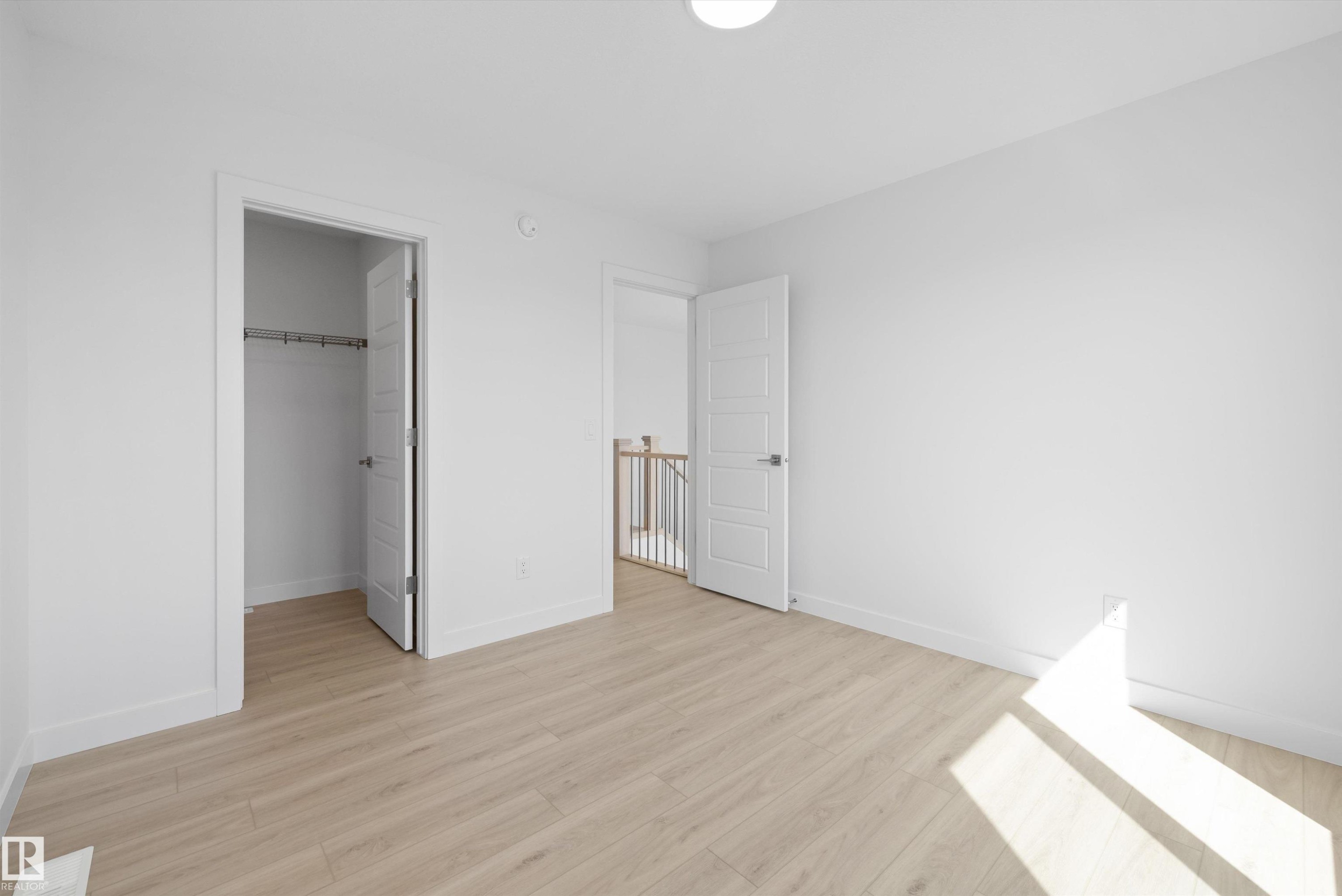 5011 Cawsey Link Sw, Edmonton, AB - Indoor Photo Showing Other Room