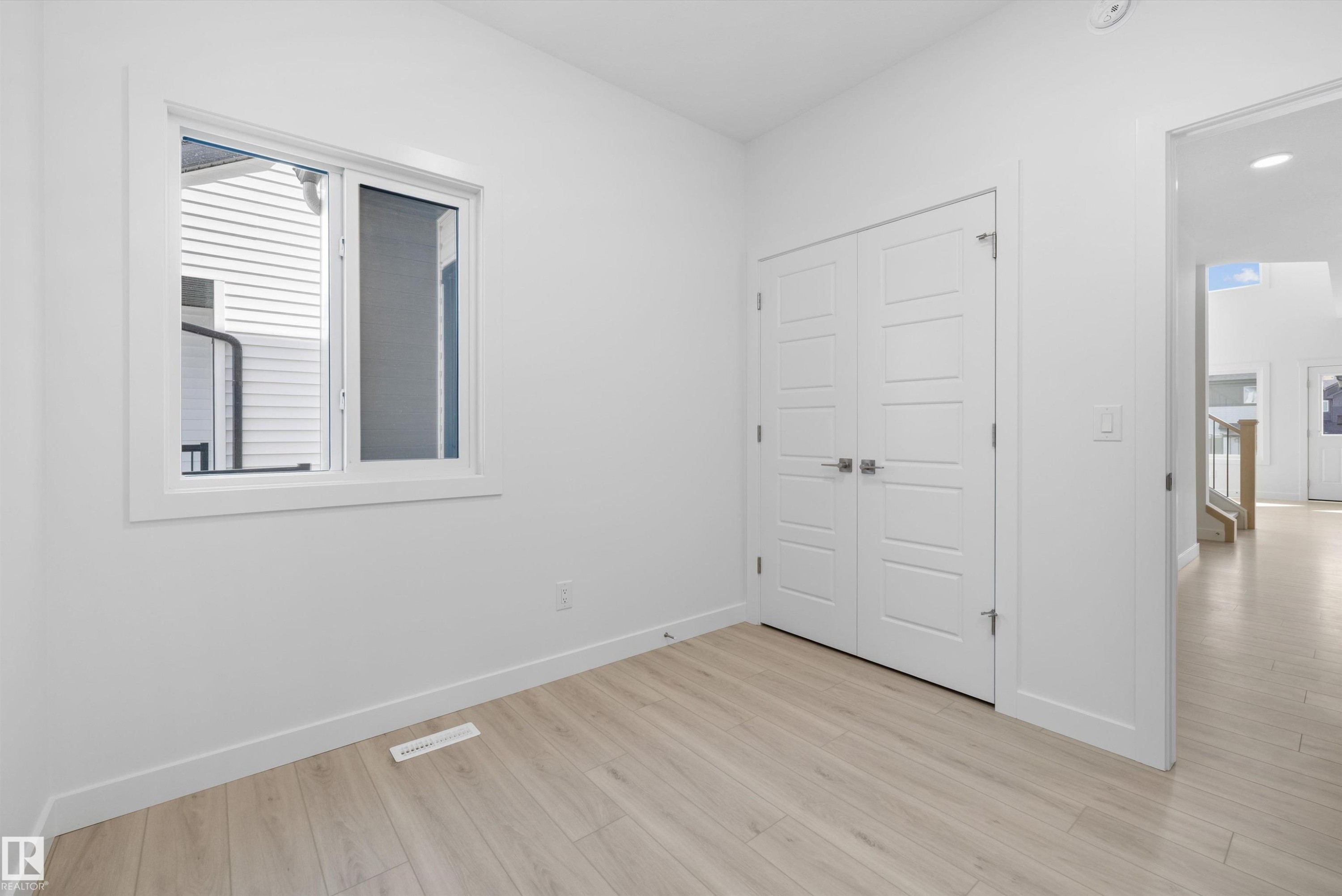 5011 Cawsey Link Sw, Edmonton, AB - Indoor Photo Showing Other Room