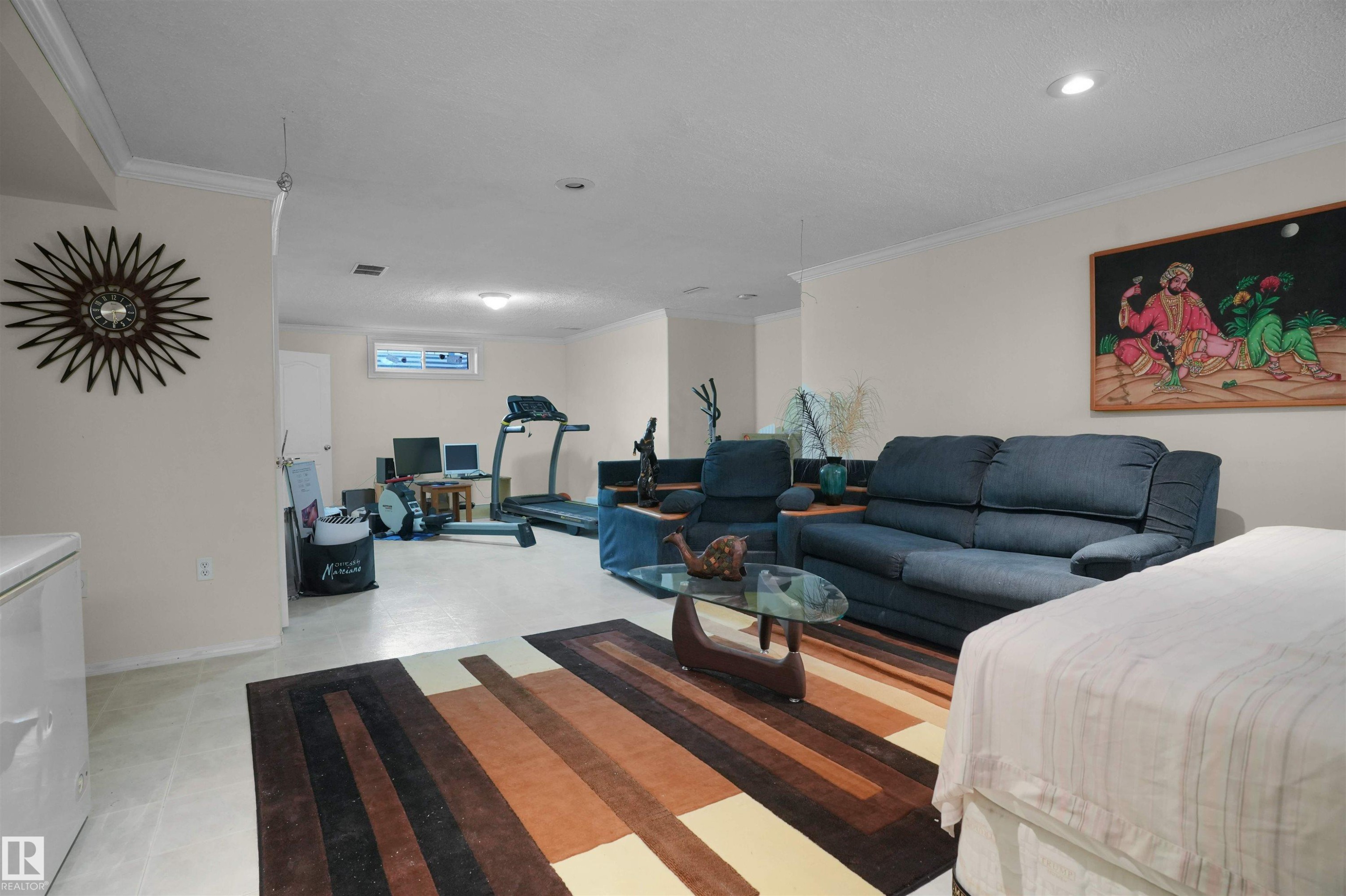 2715 44A Avenue, Edmonton, AB - Indoor Photo Showing Other Room