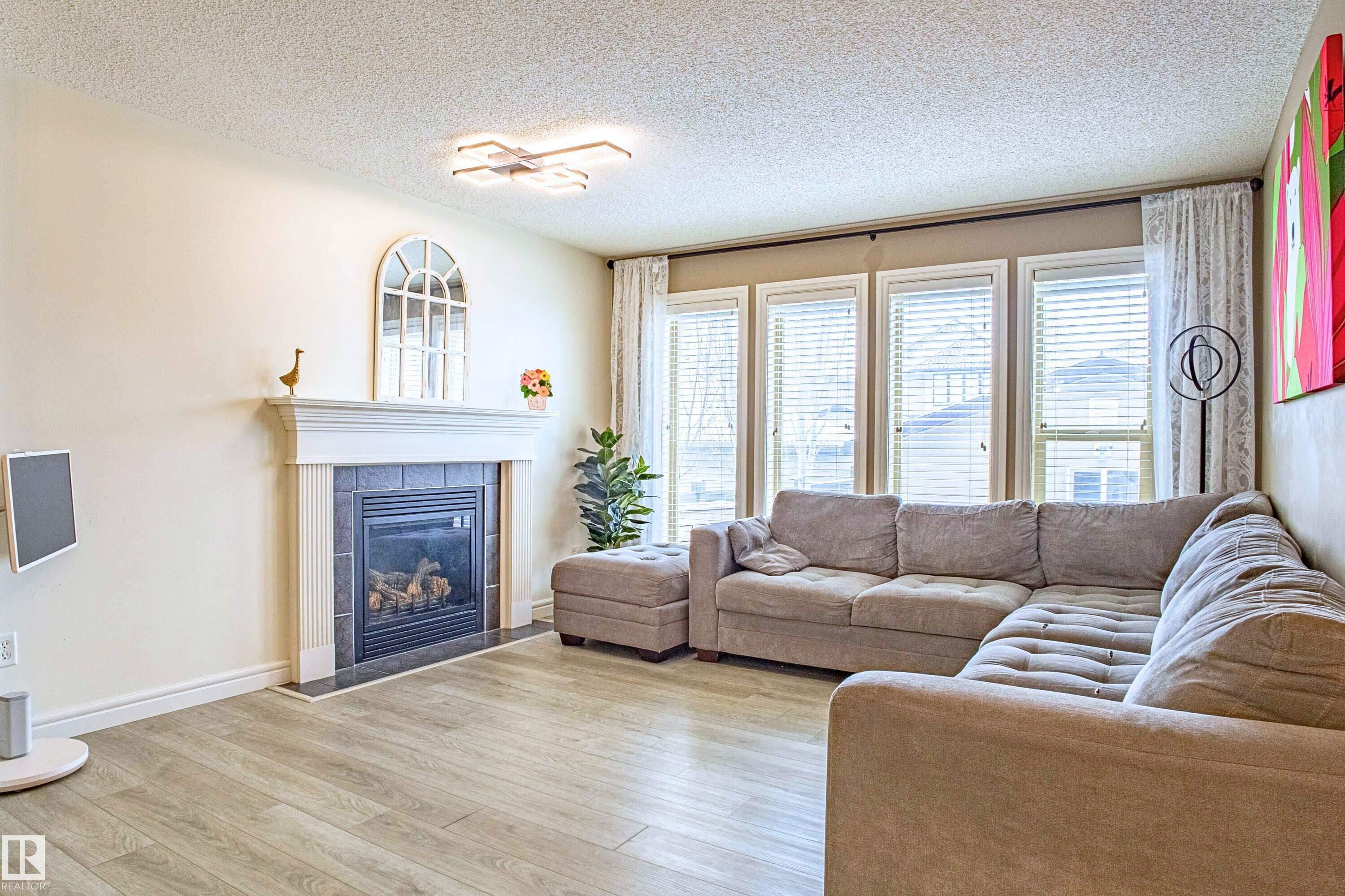 2224 Austin Way, Edmonton, AB