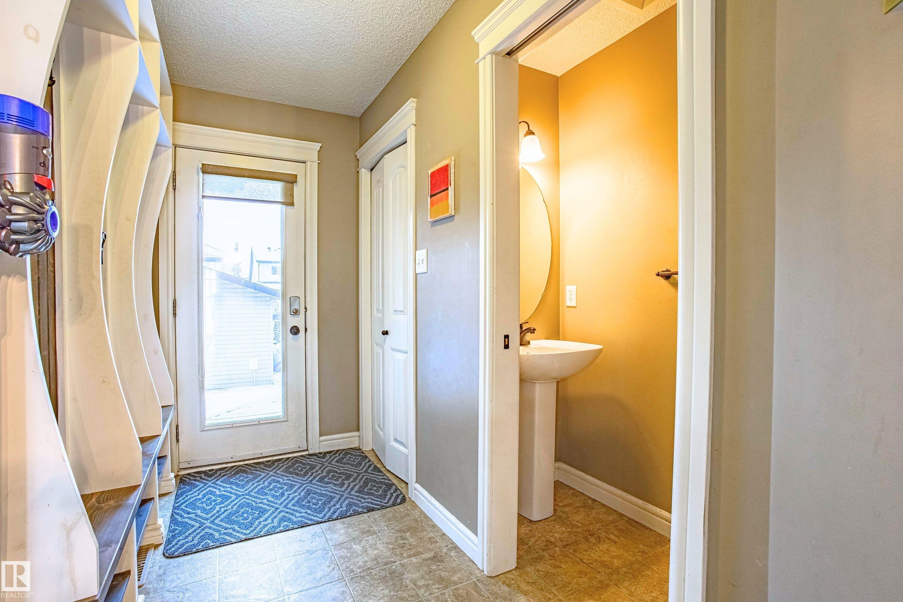 2224 Austin Way, Edmonton, AB