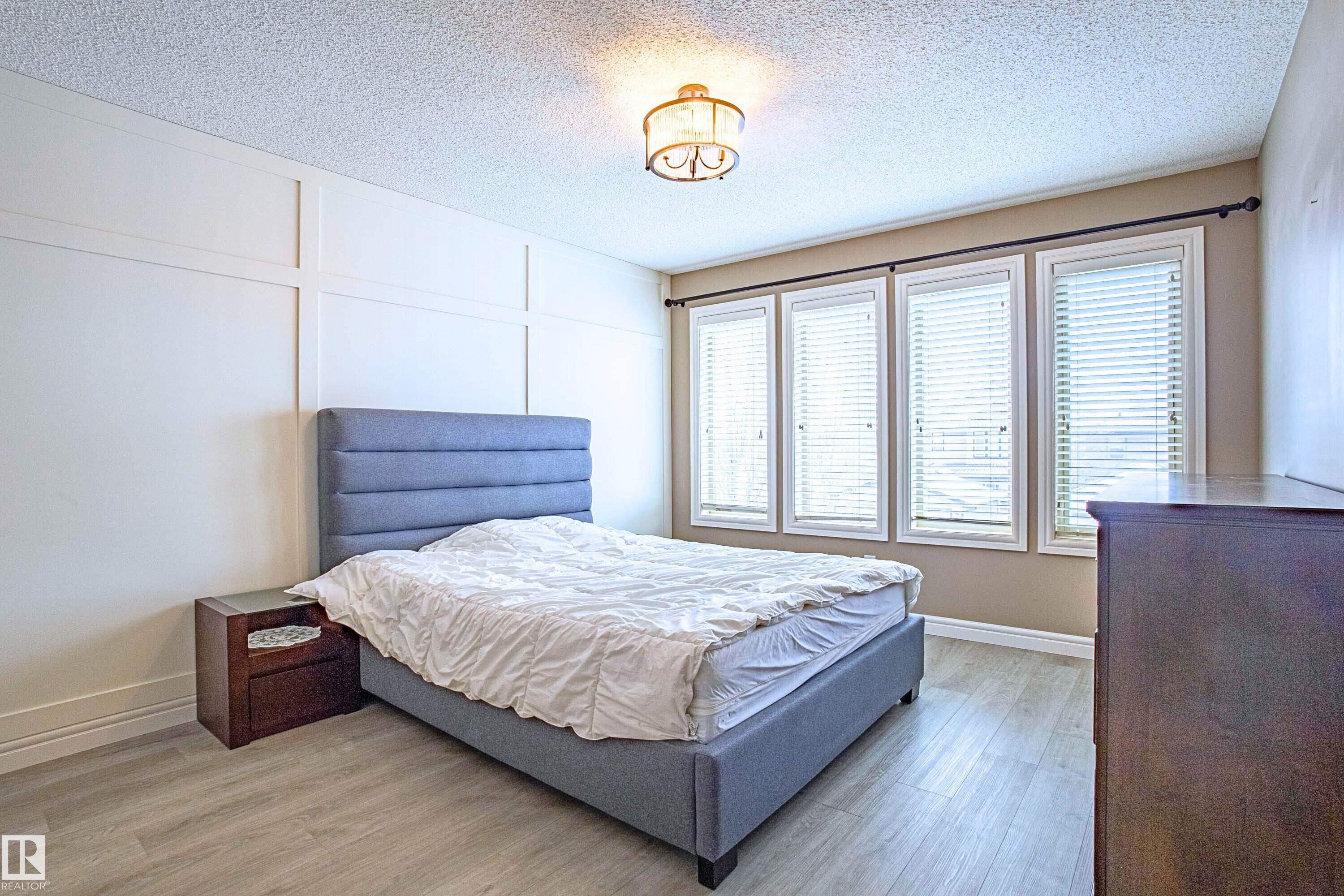 2224 Austin Way, Edmonton, AB