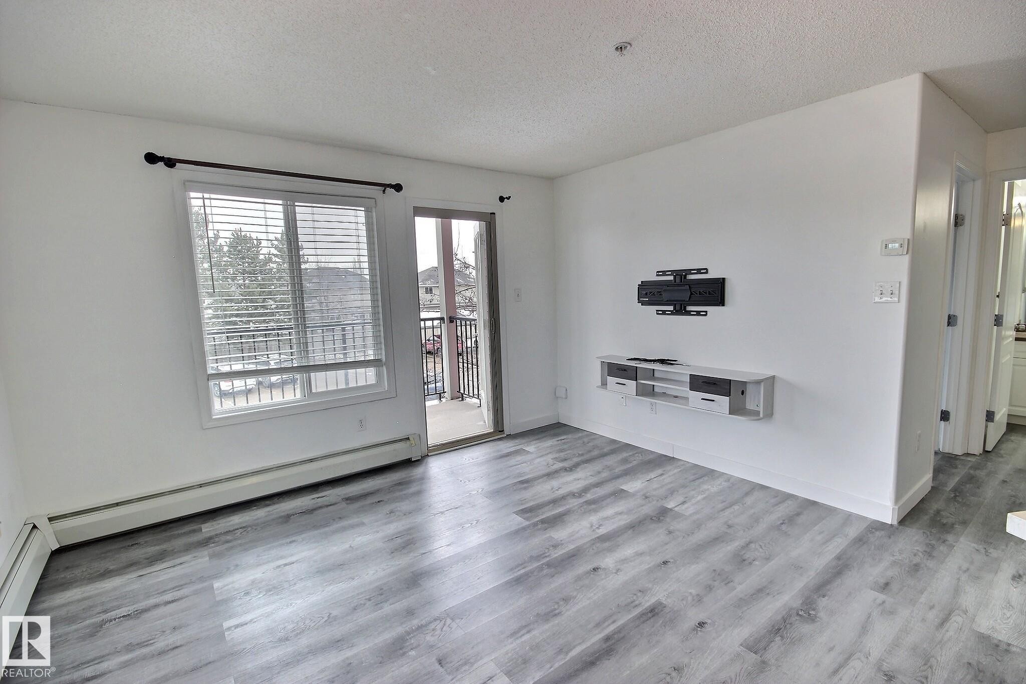 222 111 Edwards Drive, Edmonton, AB - Indoor